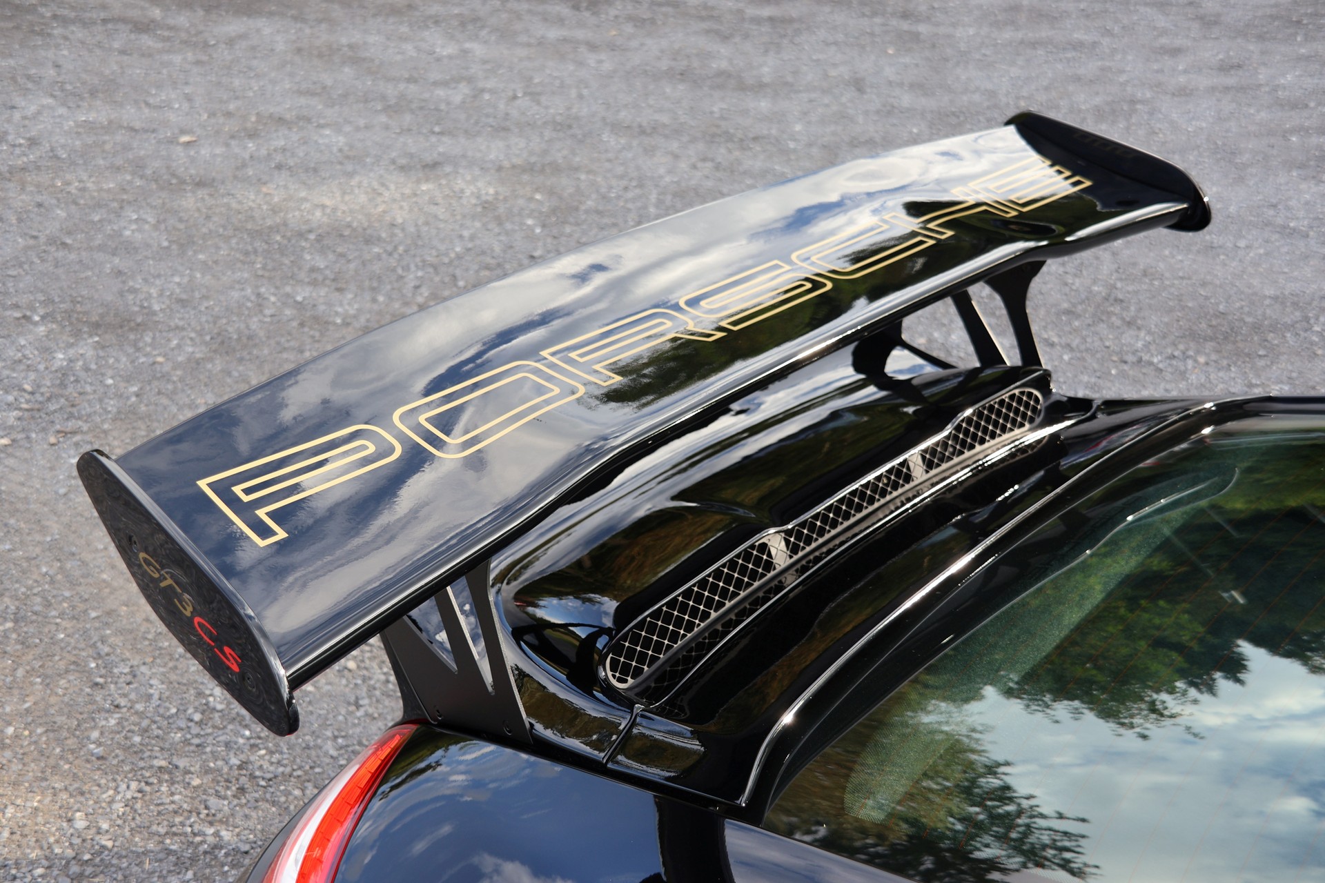 PORSCHE 911 GT3-image-6