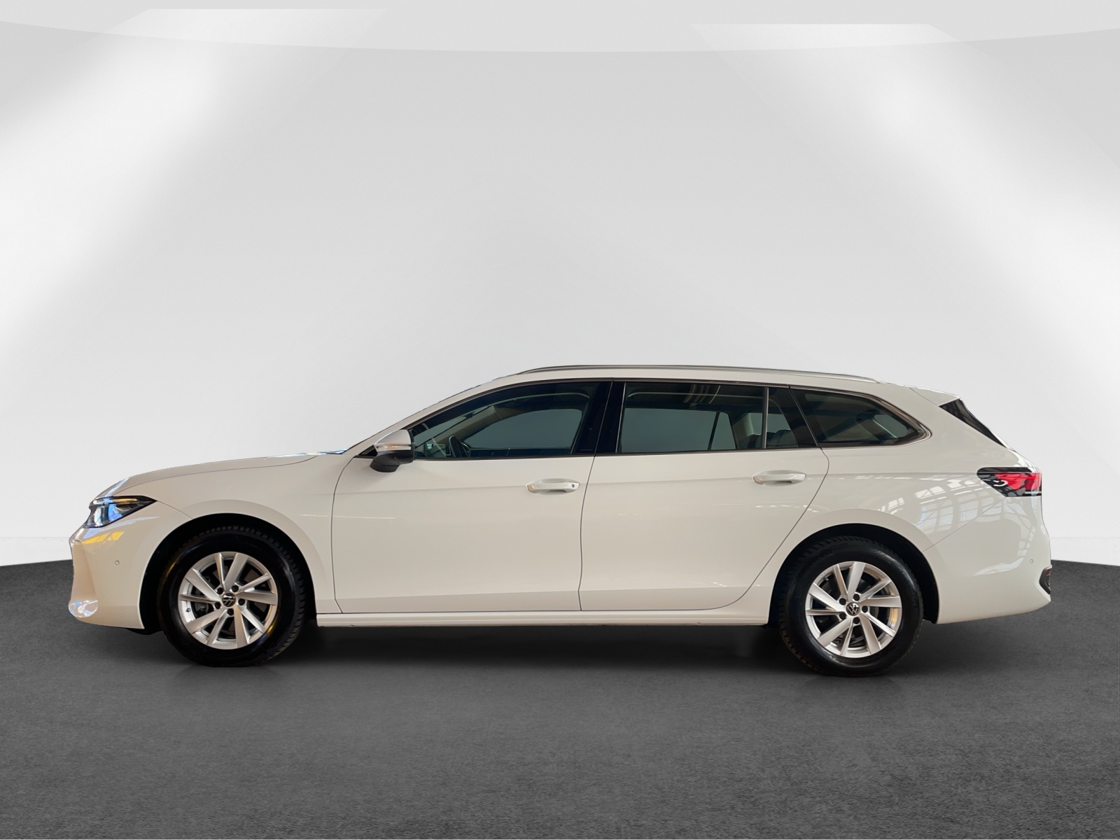 VW Passat Variant 2.0 TDI Business DSG-image-3