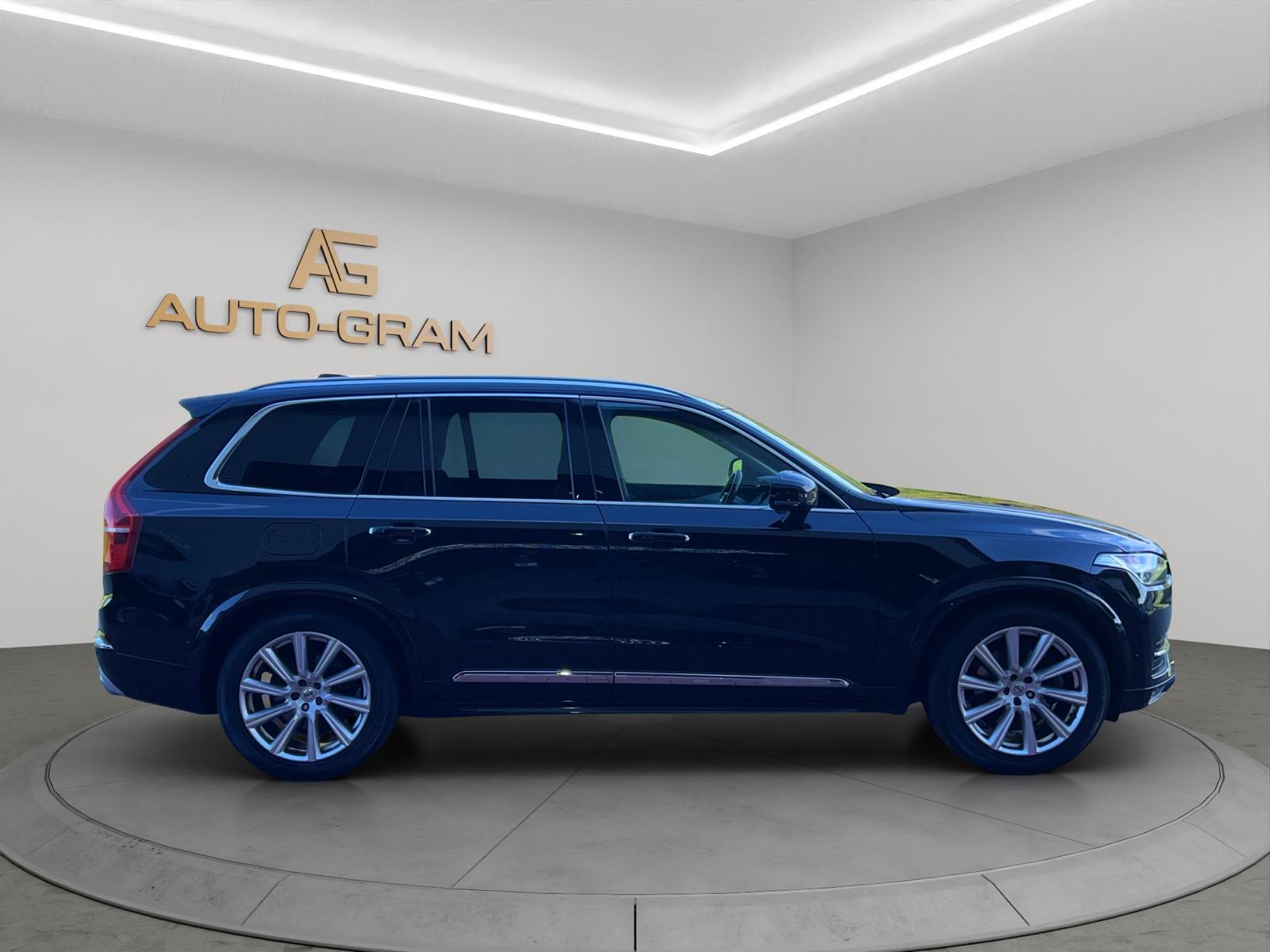 VOLVO XC90 D5 AWD Inscription Geartronic-image-5