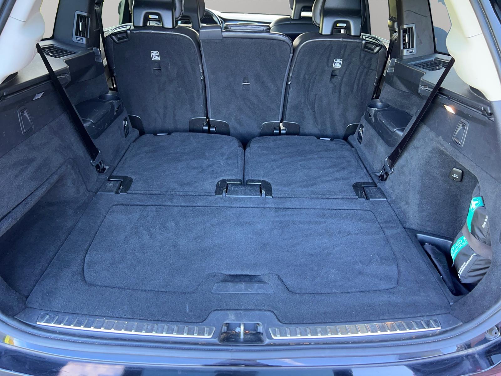 VOLVO XC90 D5 AWD Inscription Geartronic-image-27