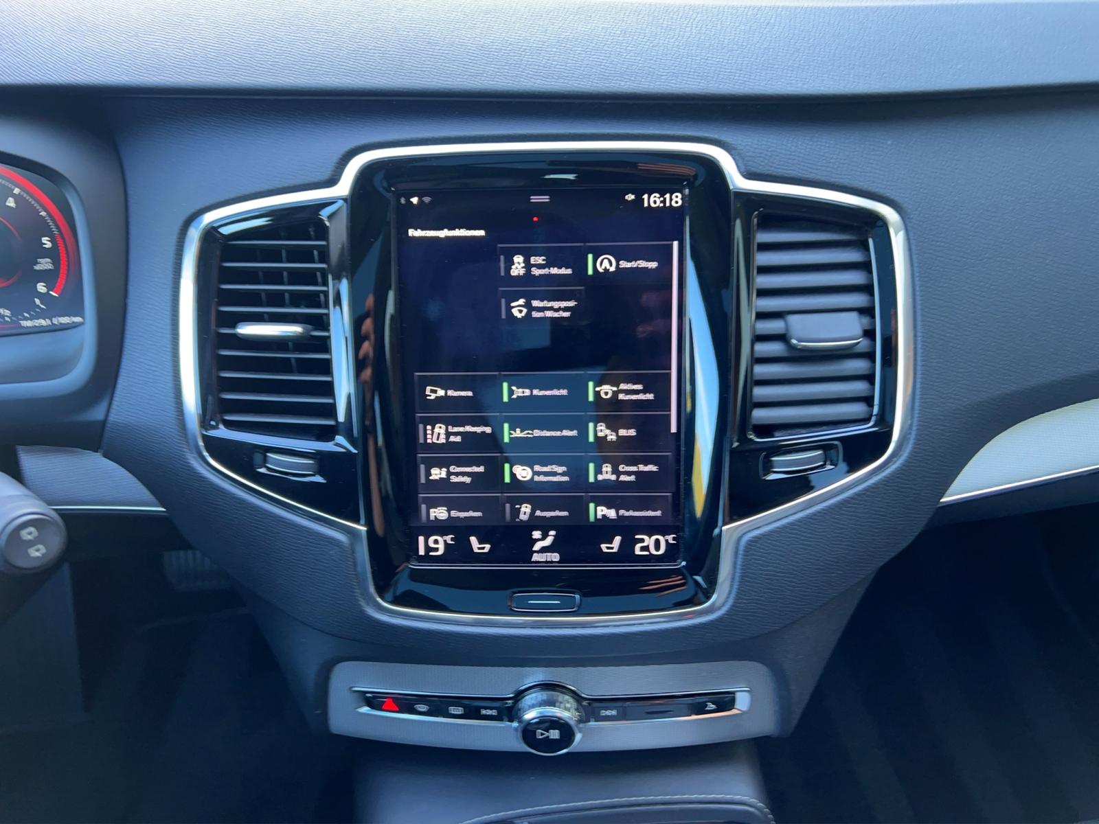 VOLVO XC90 D5 AWD Inscription Geartronic-image-18