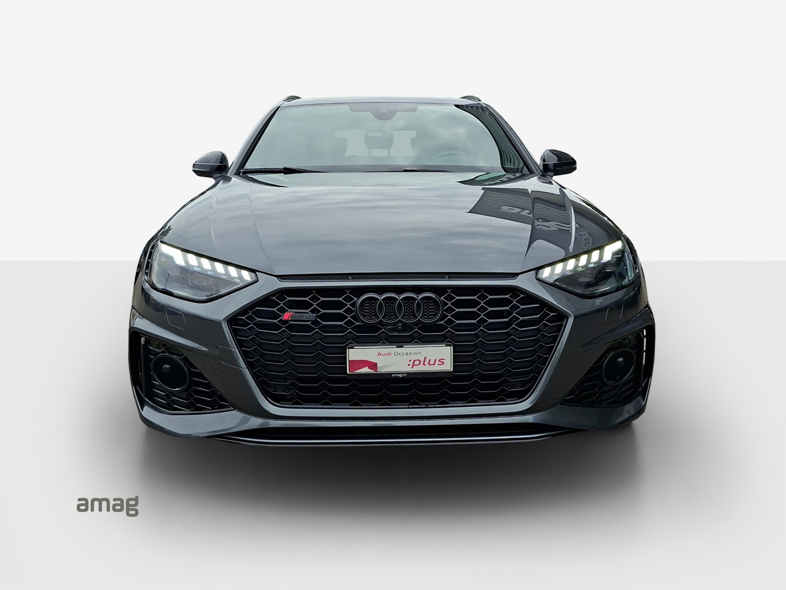 AUDI RS4 Avant quattro tiptronic-image-6