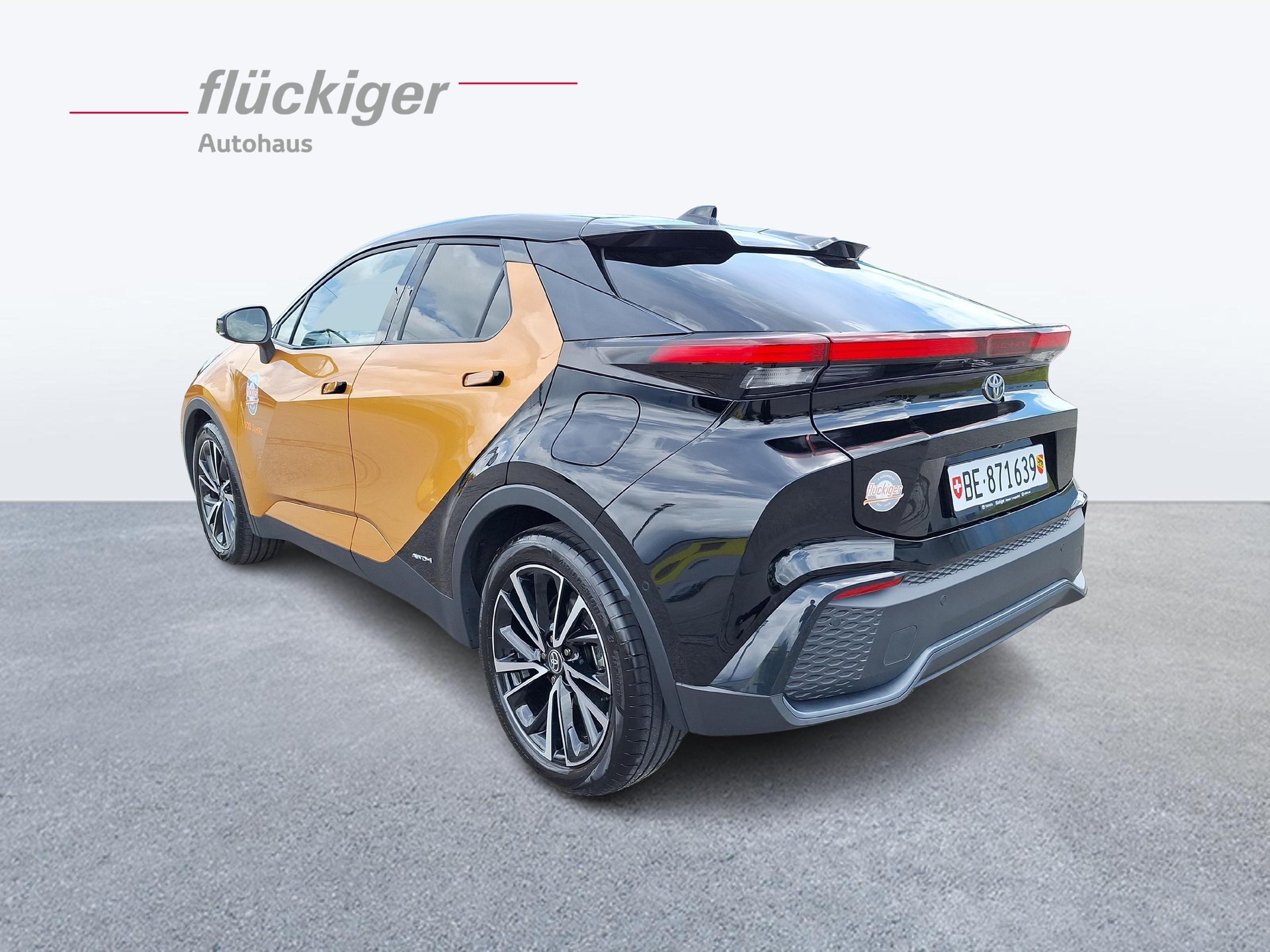 TOYOTA C-HR 2.0 HEV Style Premiere 4x4-image-6