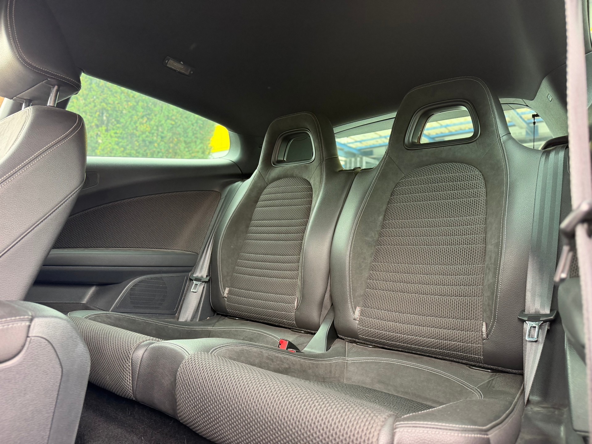 VW Scirocco 1.4 TSI BlueMotion Technology-image-11