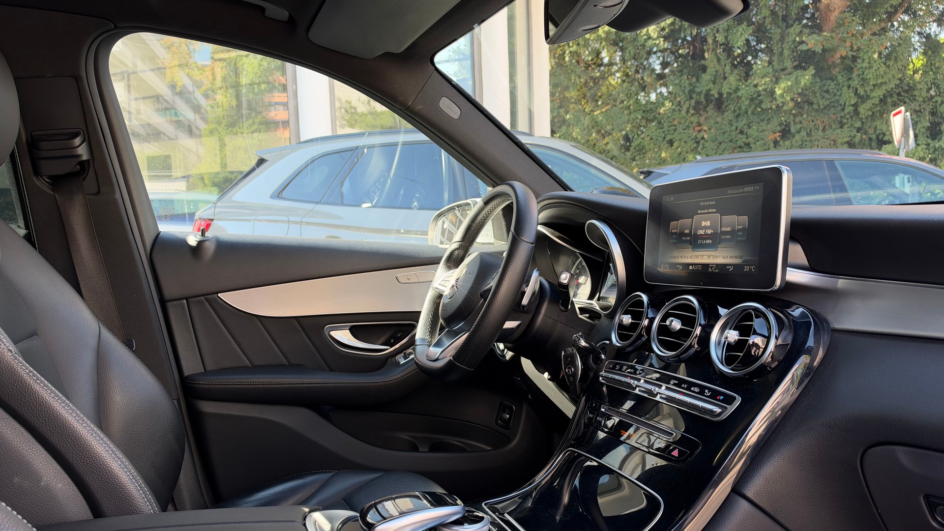 MERCEDES-BENZ GLC 250 d Exclusive 4Matic 9G-Tronic-image-2
