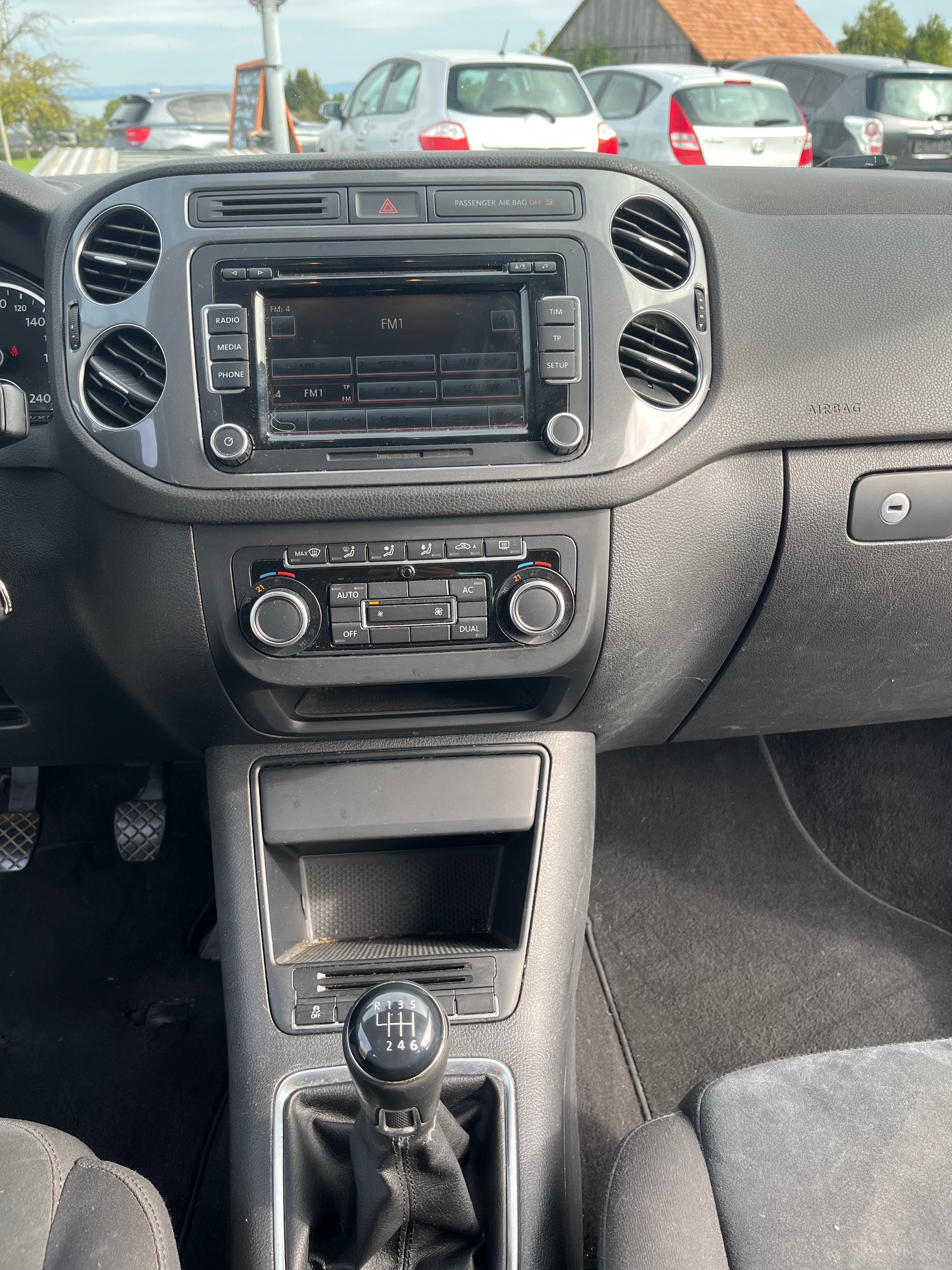 VW Tiguan 2.0 TDI BlueMotion Trend&Fun 4Motion-image-9