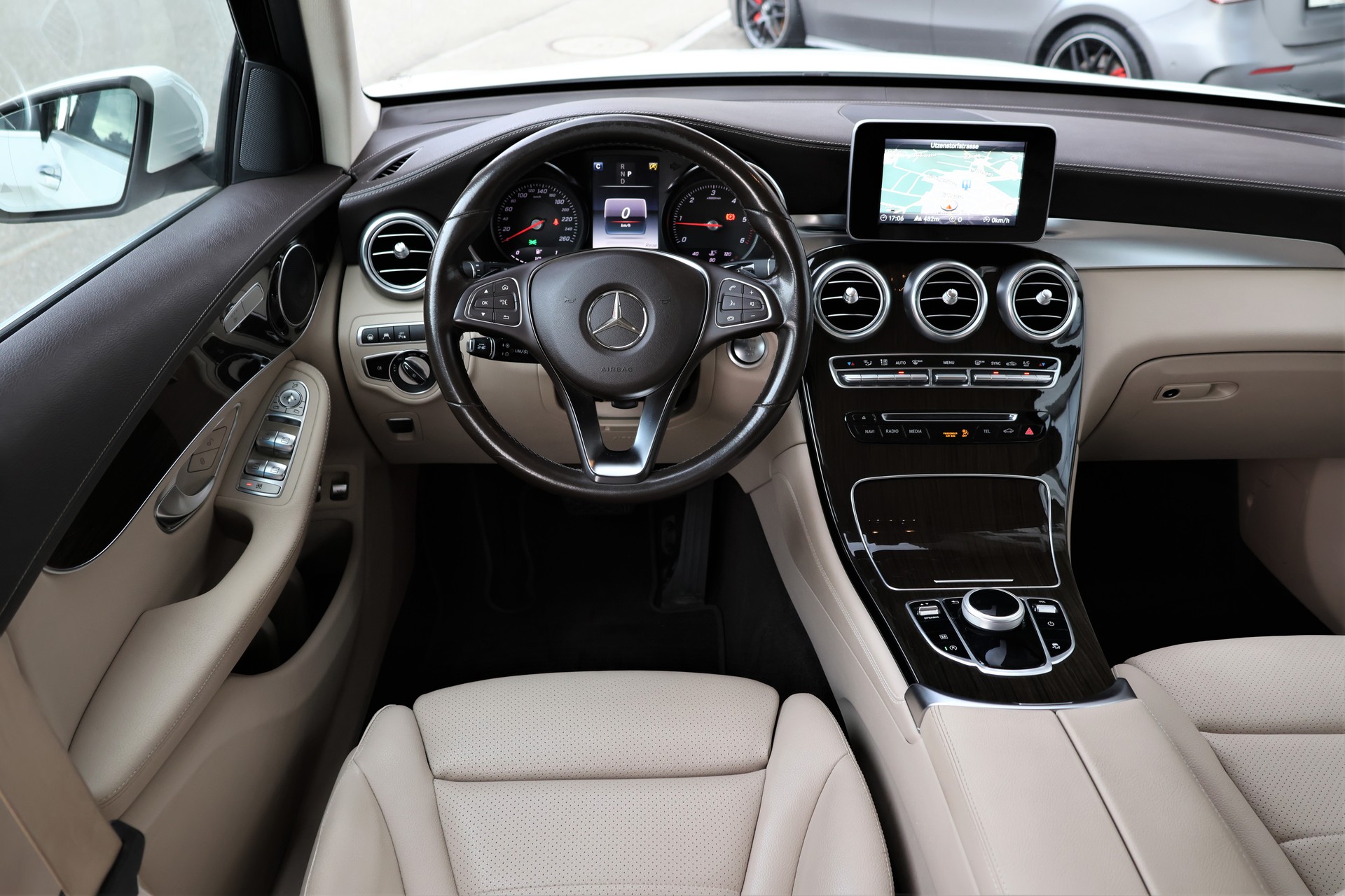MERCEDES-BENZ GLC 250d Off-Road 4Matic 9G-Tronic (CH) +2.5T AHK-image-14