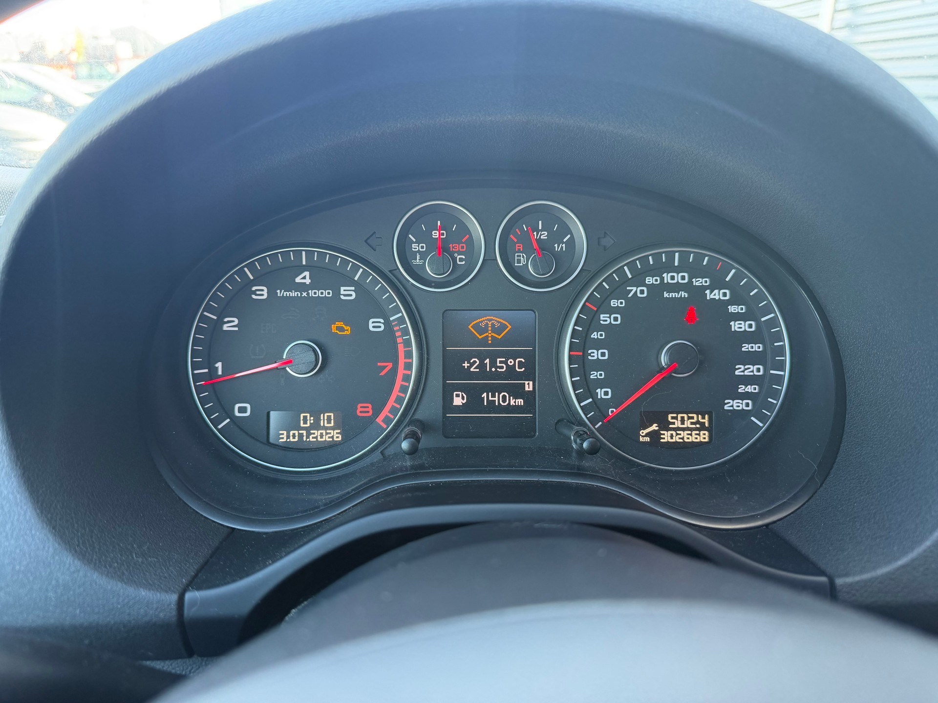AUDI A3 Sportback 1.8 TFSI Attraction-image-8