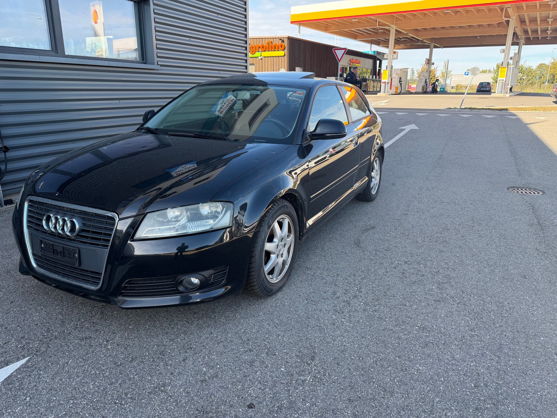 AUDI A3 Sportback 1.8 TFSI Attraction-image-0