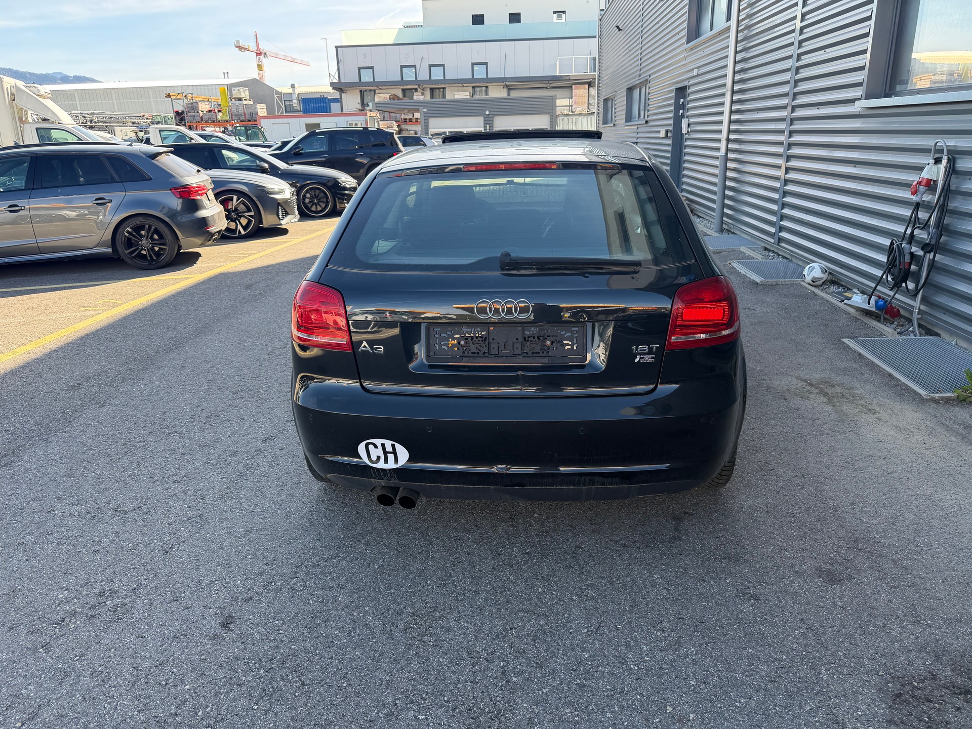 AUDI A3 Sportback 1.8 TFSI Attraction-image-4