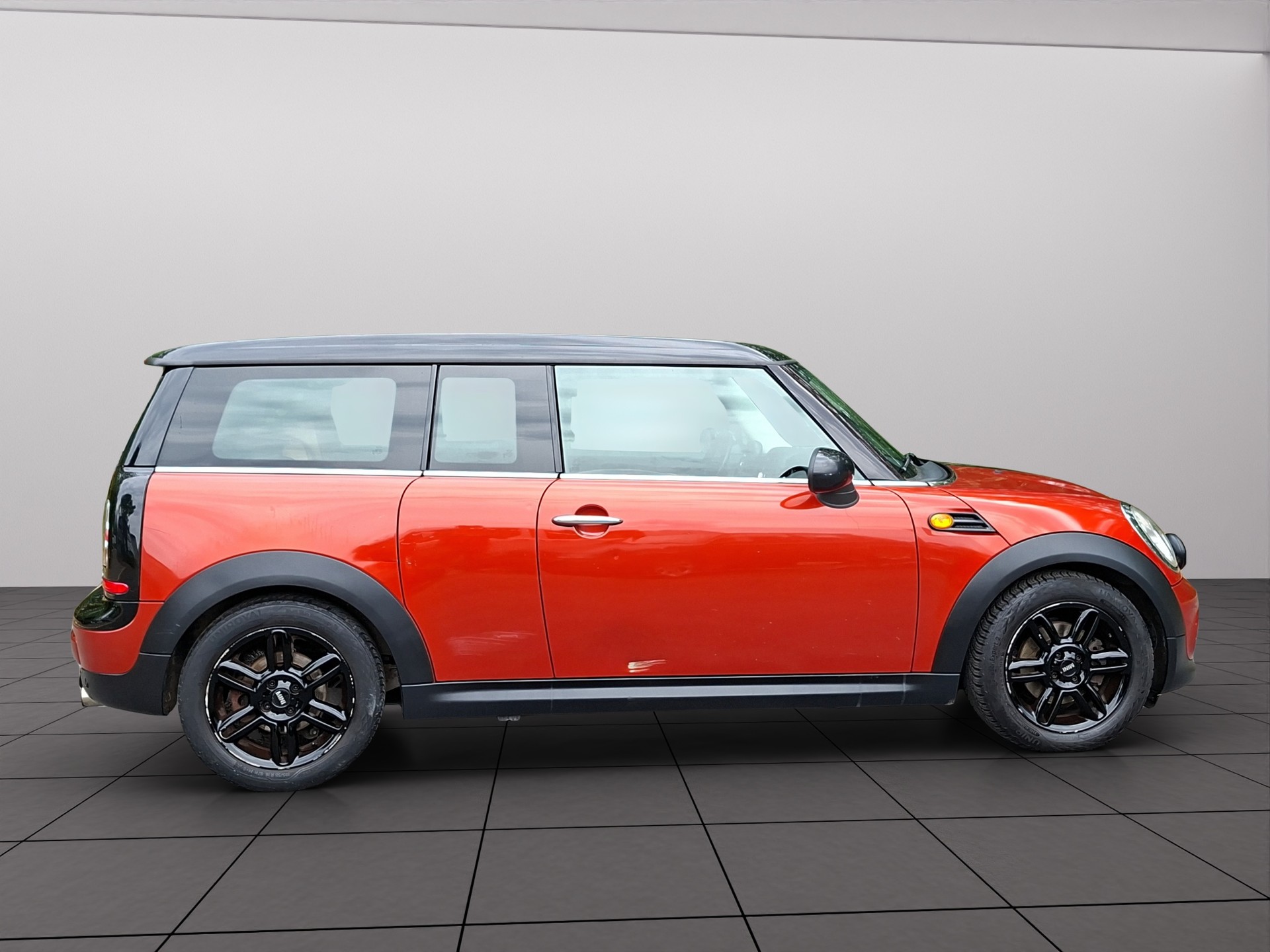MINI Clubman Cooper-image-6