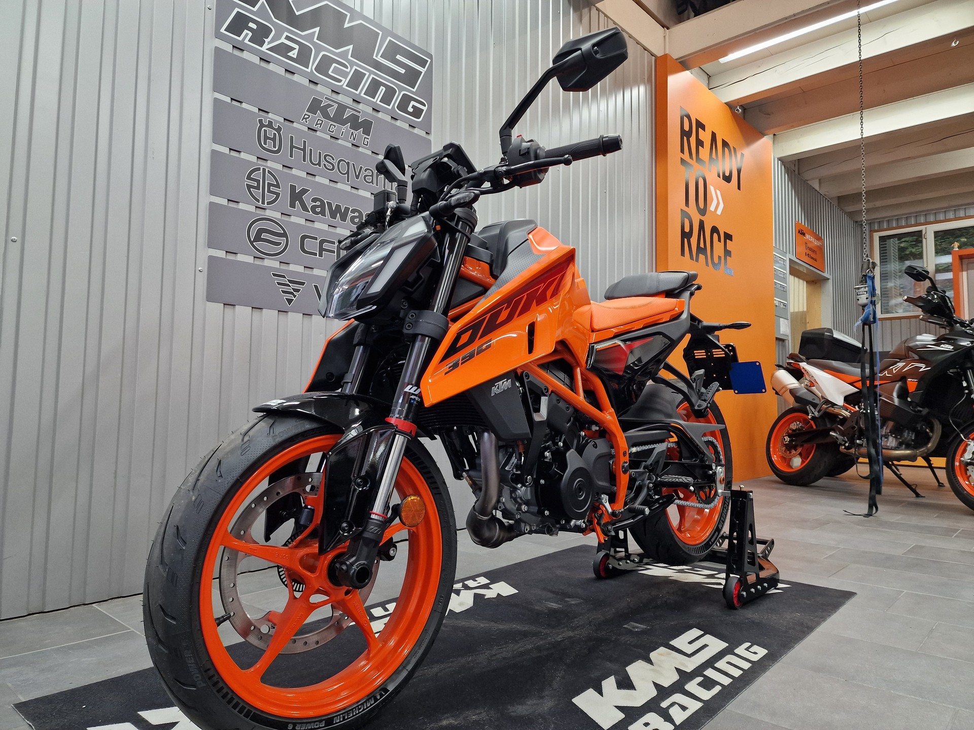 KTM 390 Duke-image-5