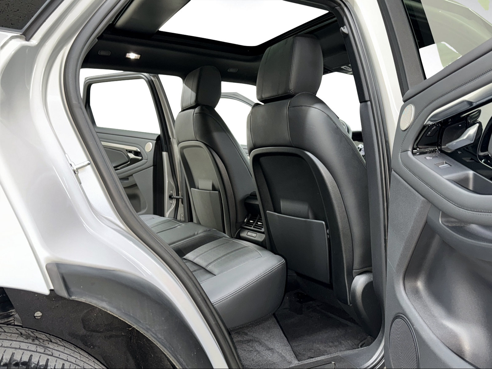 LAND ROVER Range Rover Evoque R-Dynamic P 301PS Seoul Pearl Silver HSE AT9-image-8