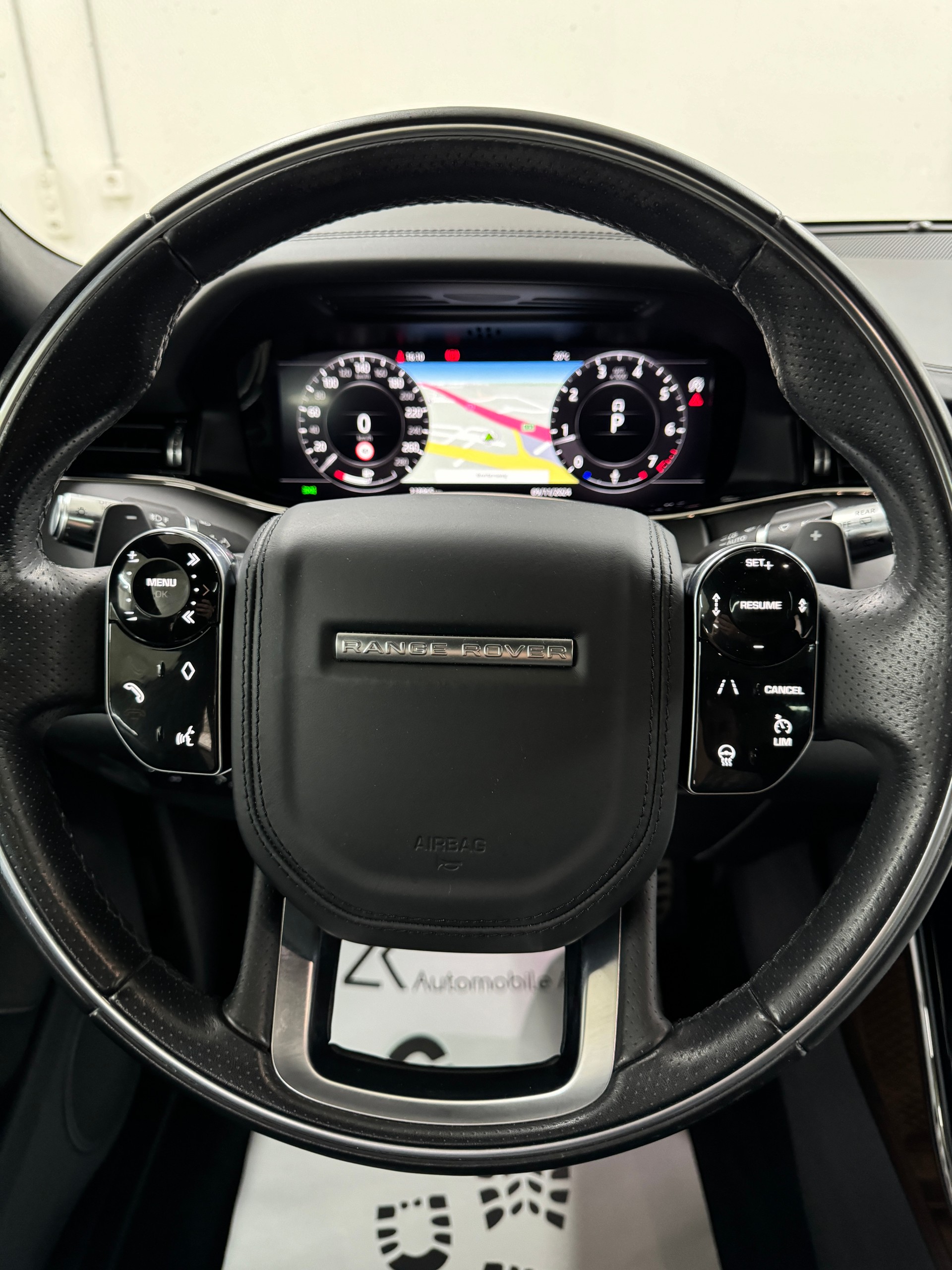 LAND ROVER Range Rover Evoque R-Dynamic P 301PS Seoul Pearl Silver HSE AT9-image-11