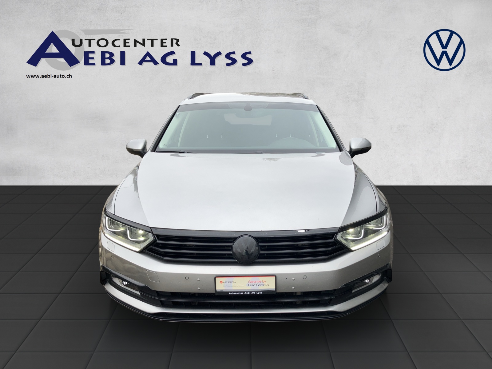 VW Passat Variant 2.0 TDI BMT Highline DSG 4Motion-showroom-element-1