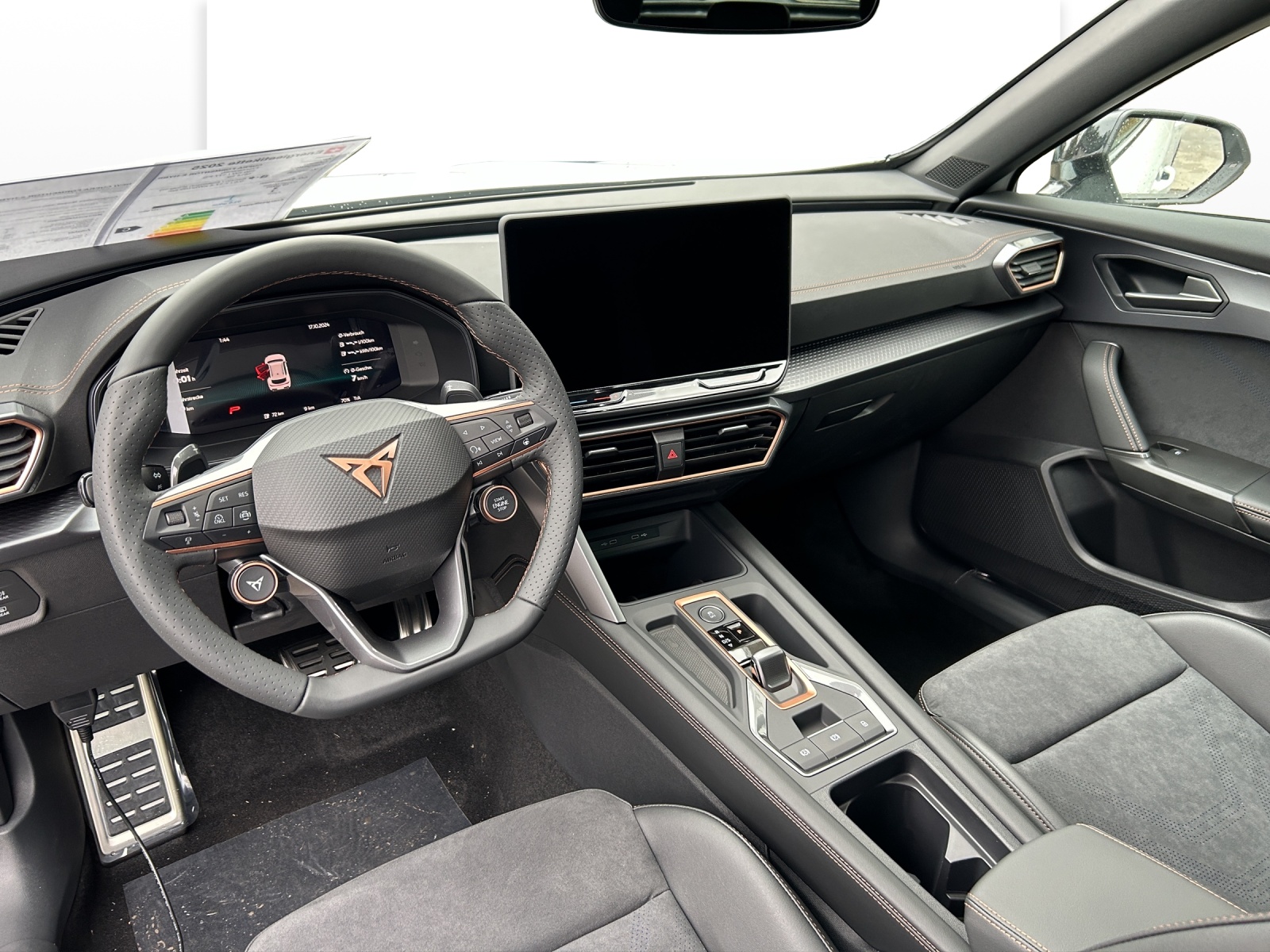 CUPRA Formentor 1.5 e-HYBRID pHEV VZ DSG-image-5