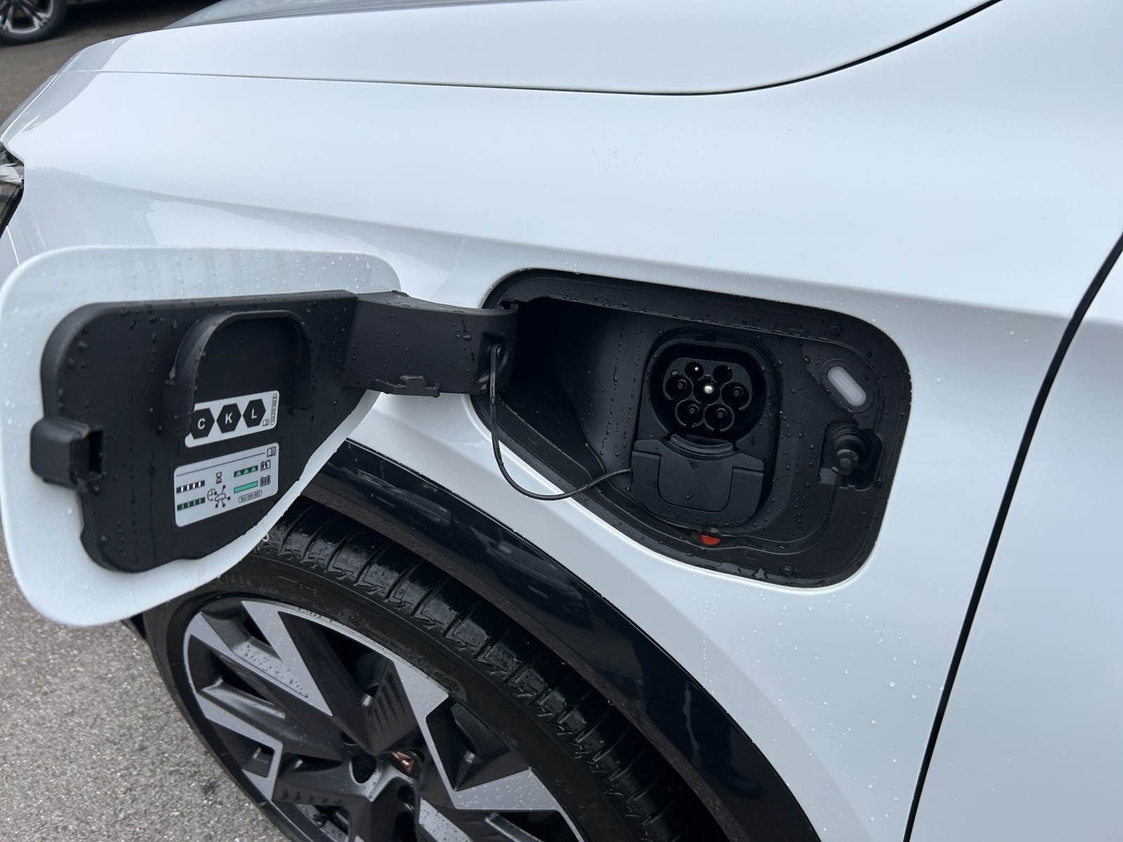 CUPRA Formentor 1.5 e-HYBRID pHEV VZ DSG-image-11