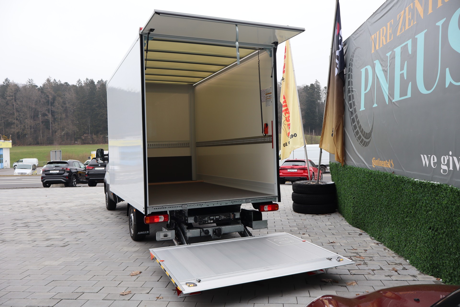 IVECO Daily Eco 35 S 18 Automatik-image-11