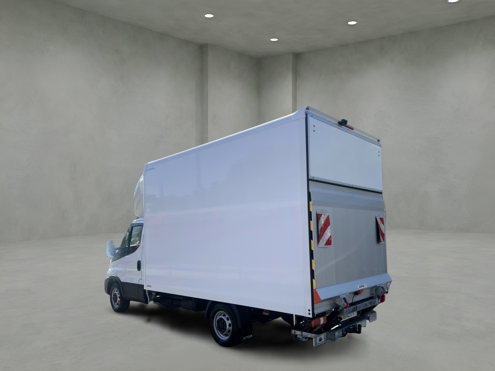 IVECO Daily Eco 35 S 18 Automatik-showroom-element-1