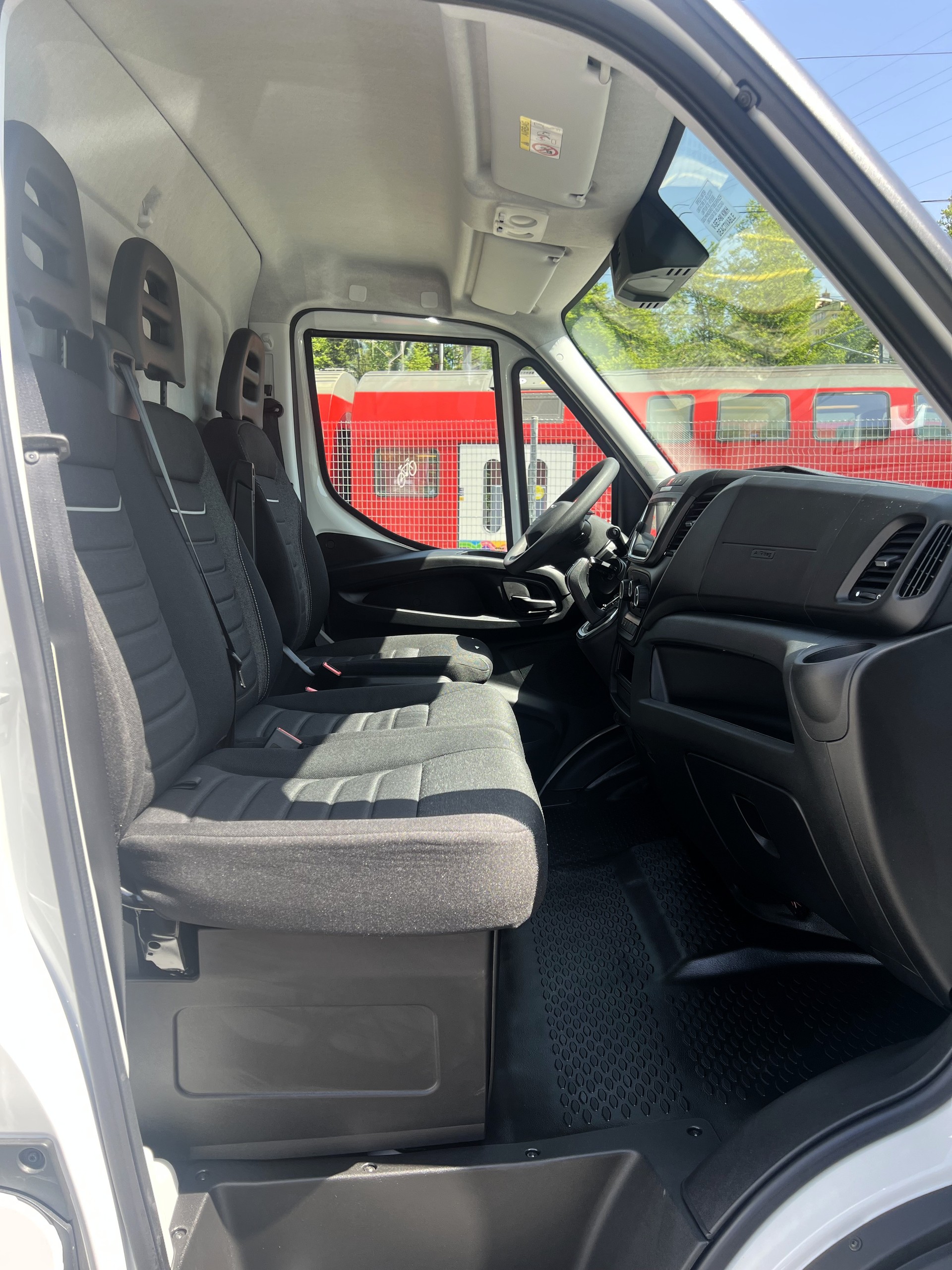 IVECO Daily Eco 35 S 18 Automatik-image-19