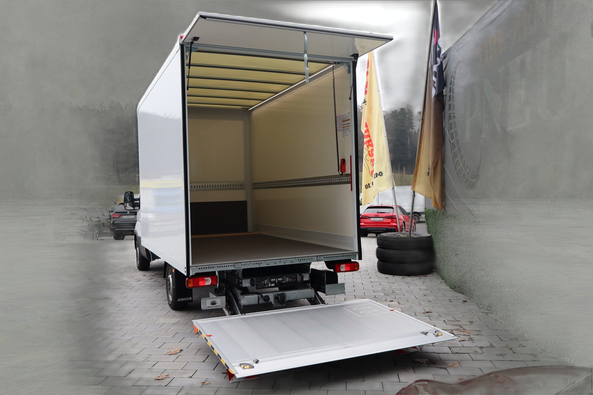 IVECO Daily Eco 35 S 18 Automatik-image-11