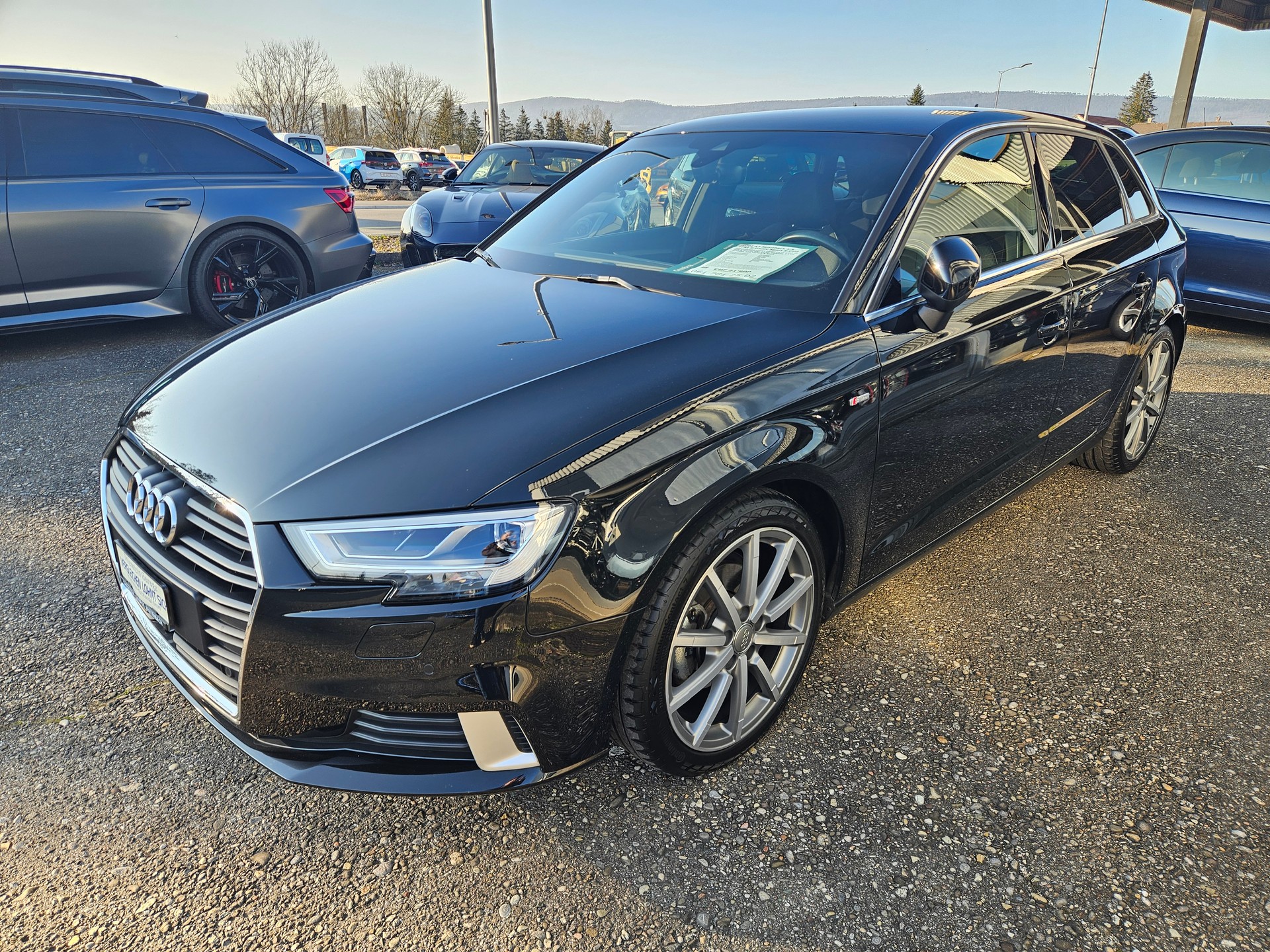 AUDI A3 Sportback 1.5 TFSI S-tronic Sport S-Line-image-2