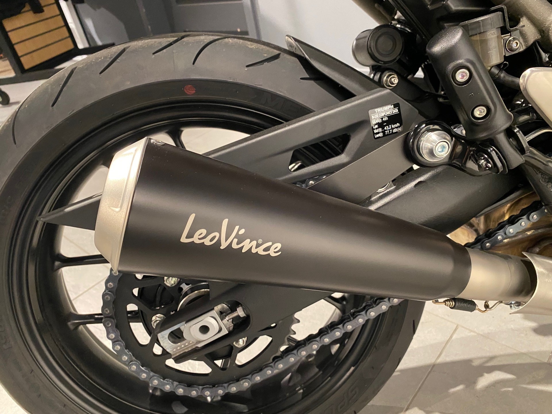 TRIUMPH Speed 400-image-6