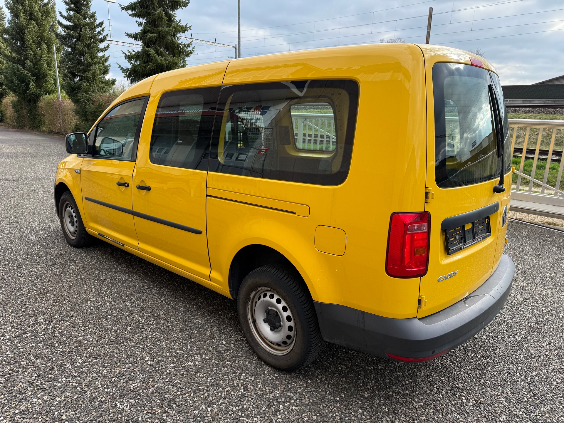 VW Caddy Maxi 2.0D 4Motion-image-3