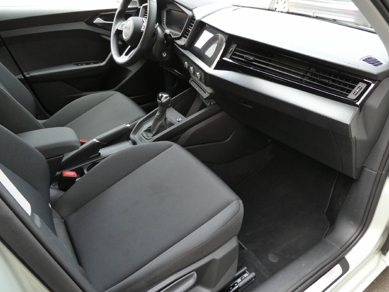 AUDI A1 Sportback 1.0 30 TFSI Advanced Attraction S-Tronic-image-10