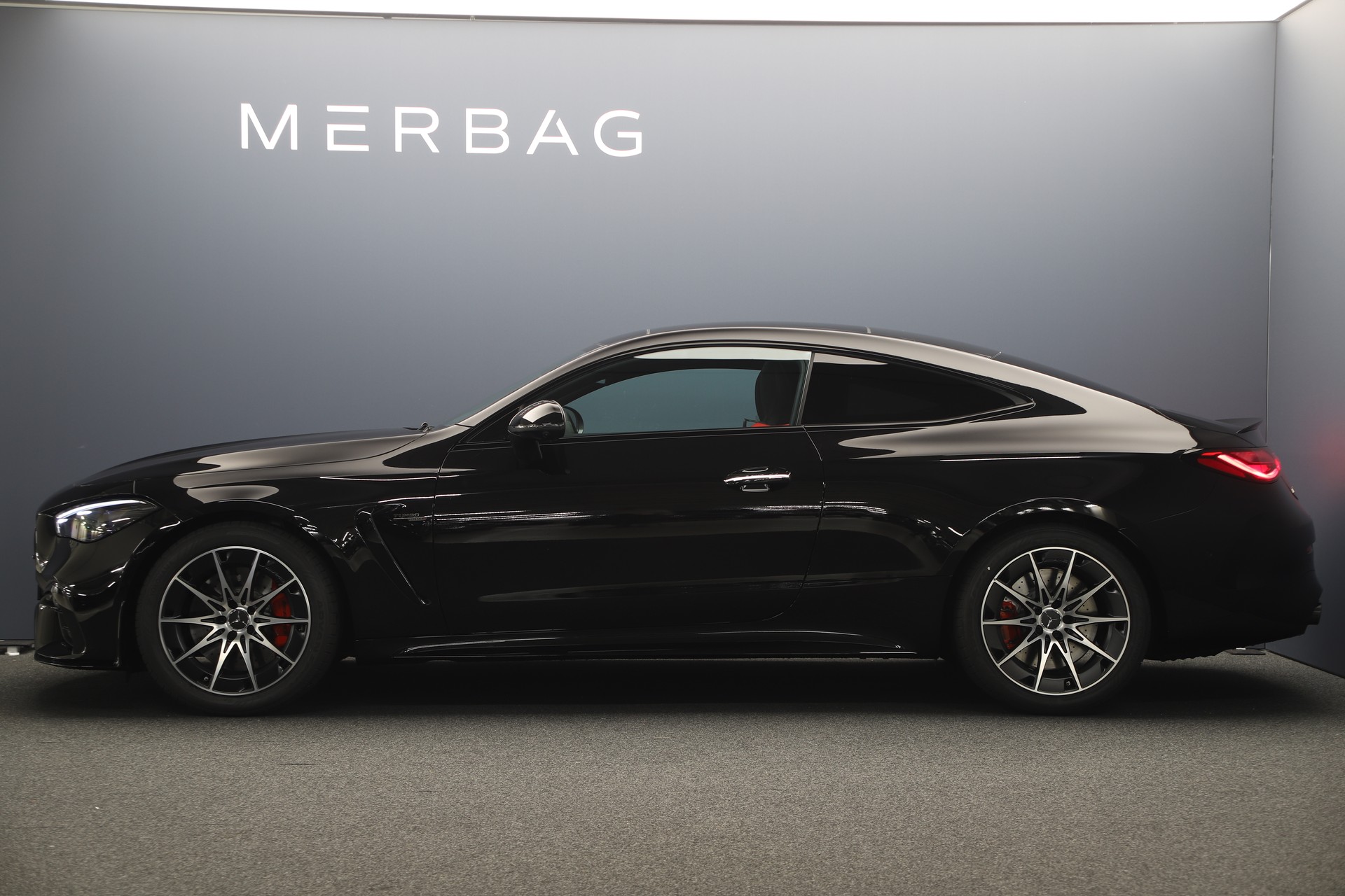 MERCEDES-BENZ CLE 53 Coupé AMG 4Matic+ 9G-Tronic-image-3