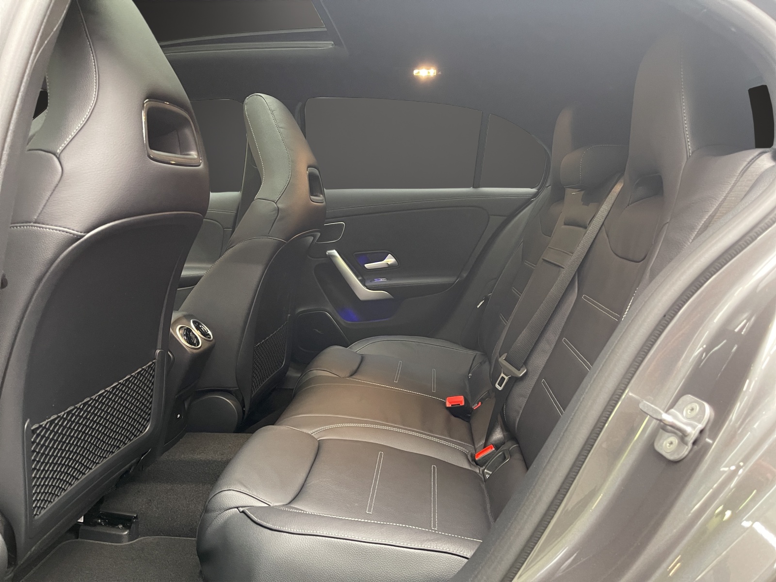 MERCEDES-BENZ A 35 AMG 4Matic 8G-DCT-image-10