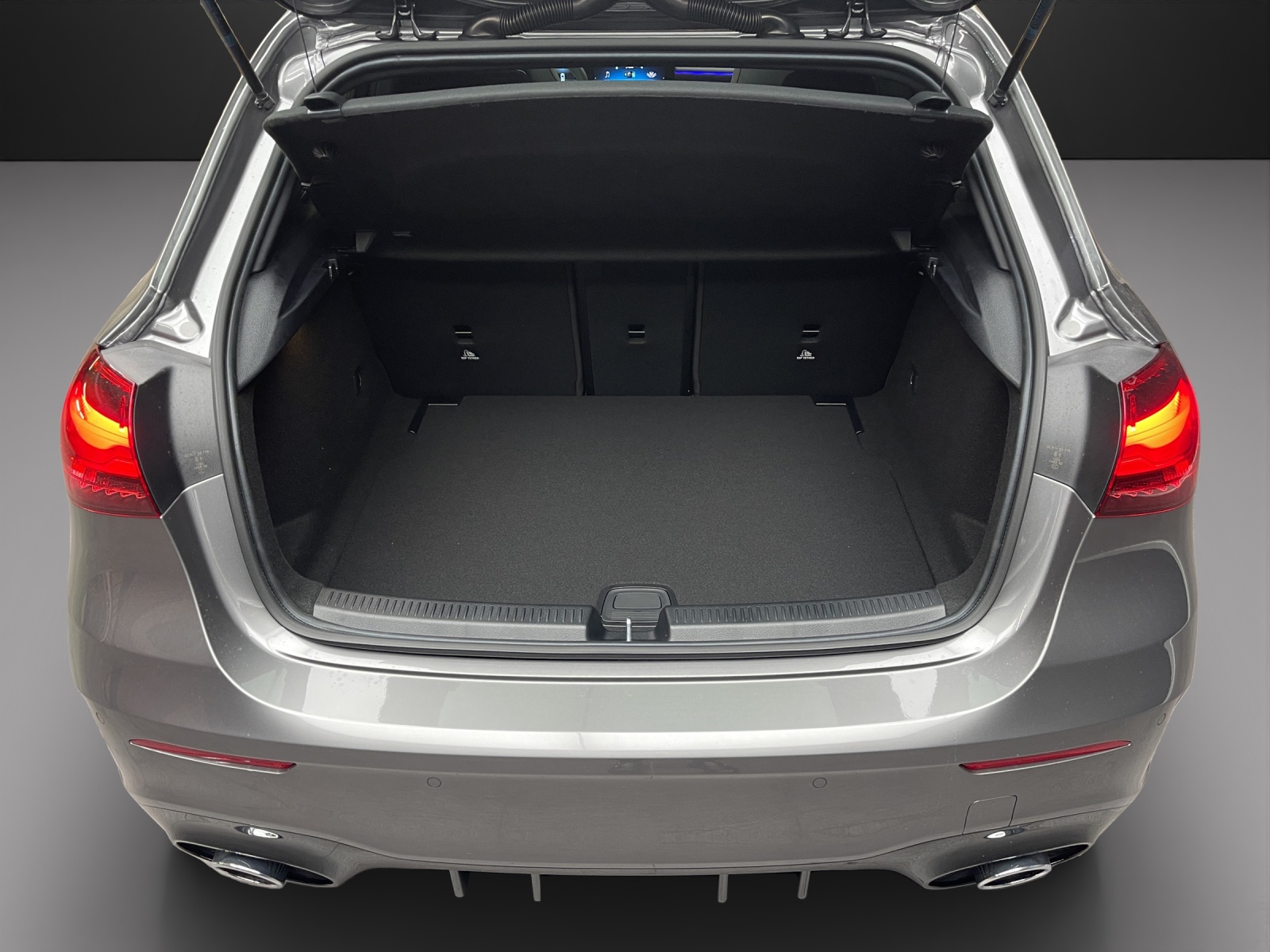 MERCEDES-BENZ A 35 AMG 4Matic 8G-DCT-image-5
