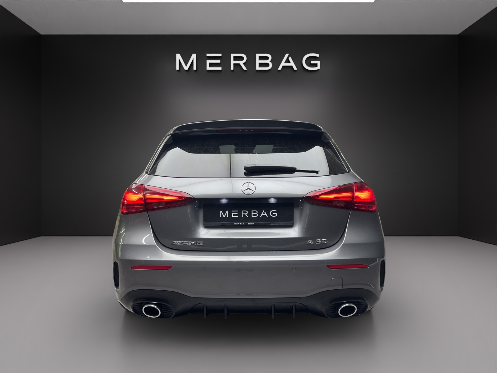 MERCEDES-BENZ A 35 AMG 4Matic 8G-DCT-image-4