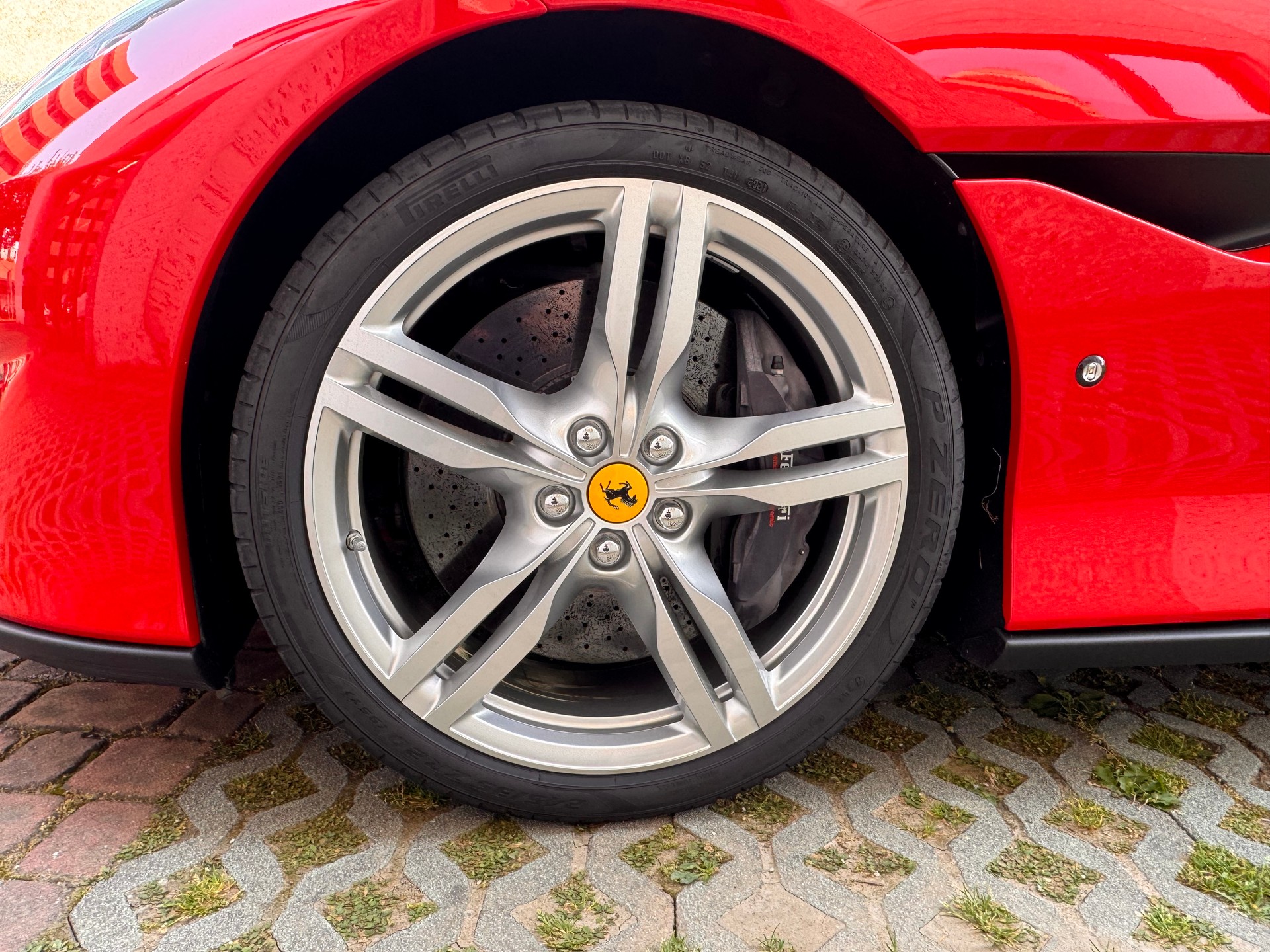 FERRARI Portofino 3.9 V8 T-image-7