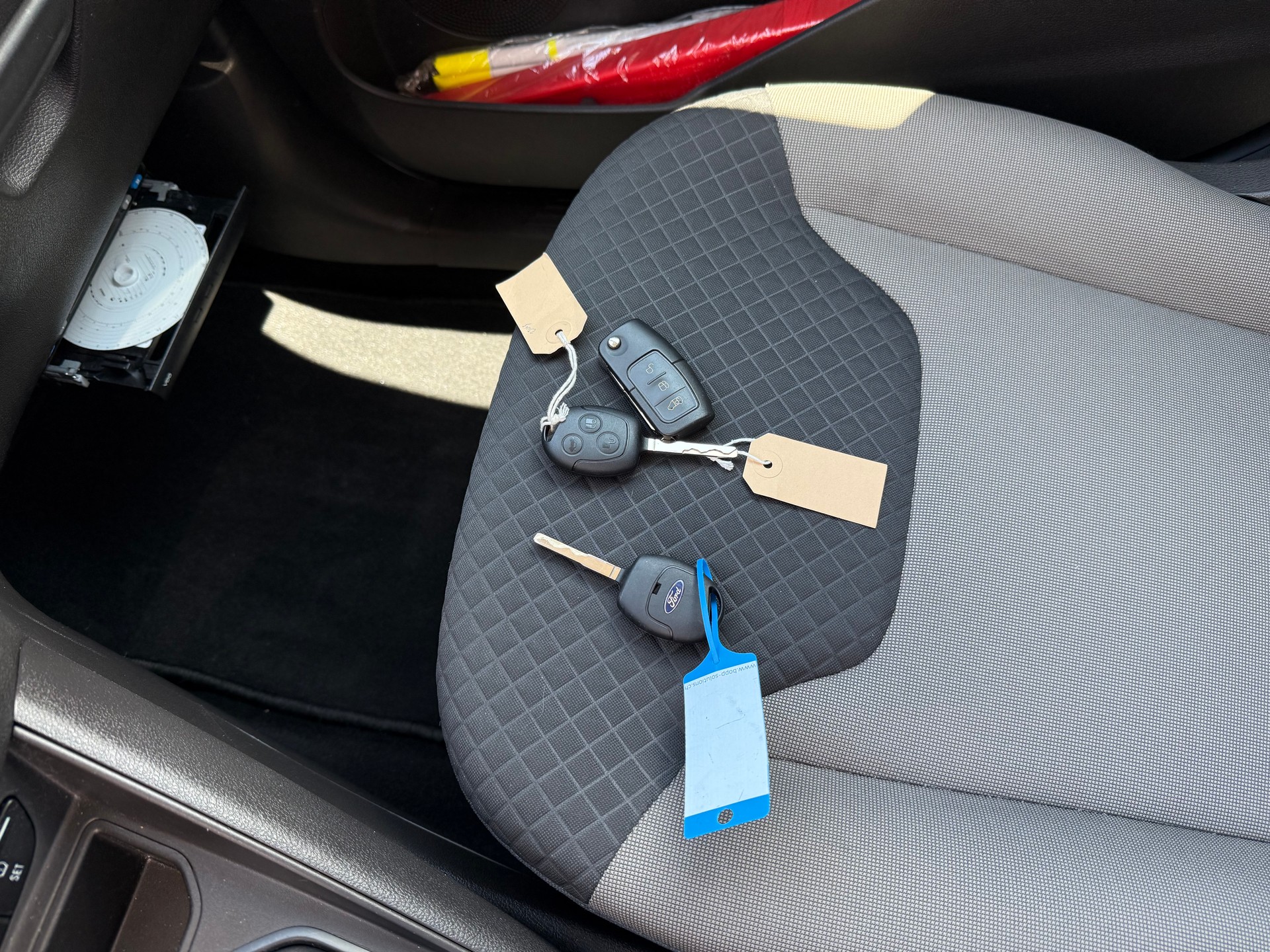 FORD Tourneo Courier 1.0 SCTi Trend AVEC TACHYMÈTRE PROFESSIONNEL-image-27