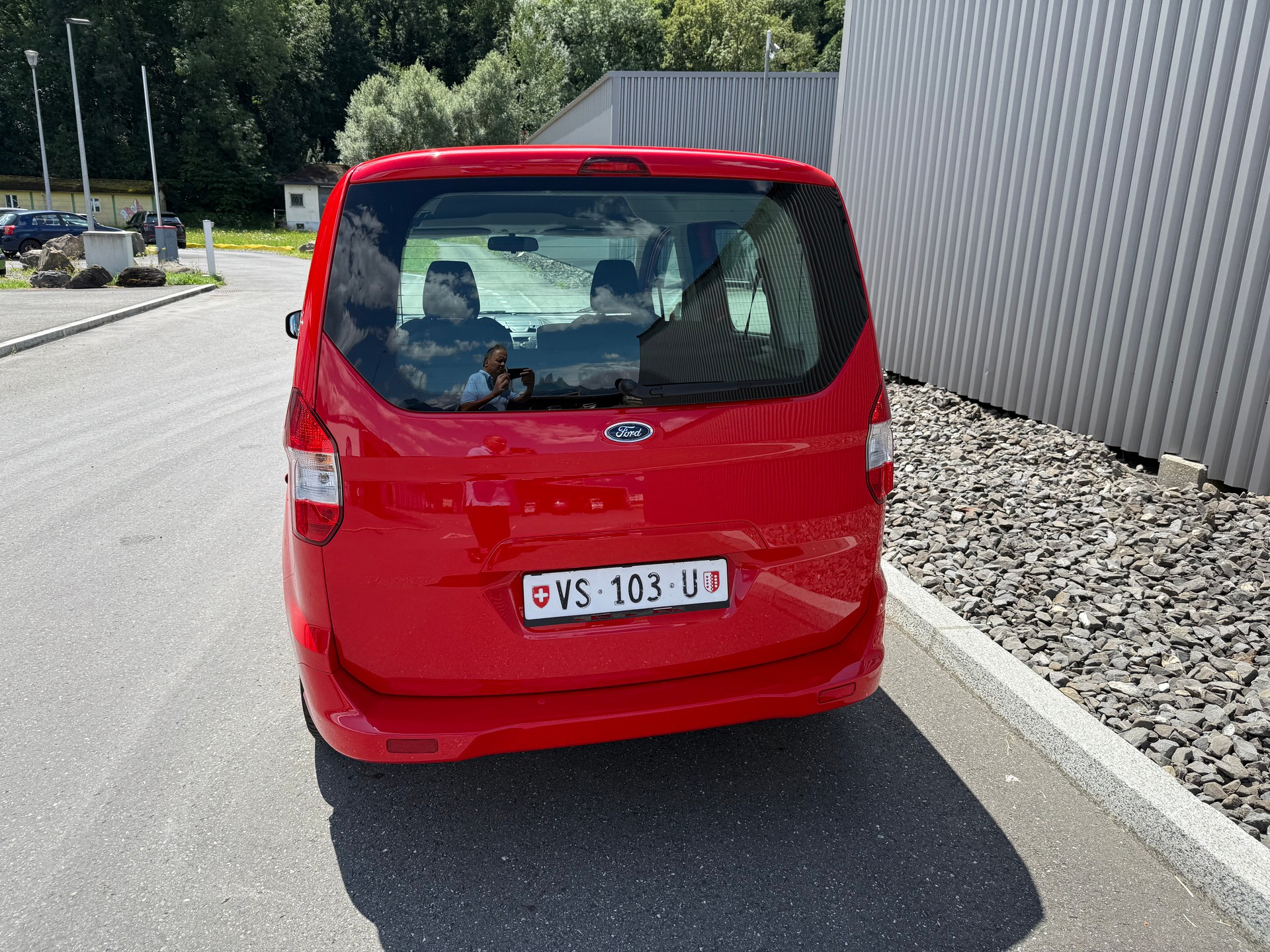 FORD Tourneo Courier 1.0 SCTi Trend AVEC TACHYMÈTRE PROFESSIONNEL-image-5