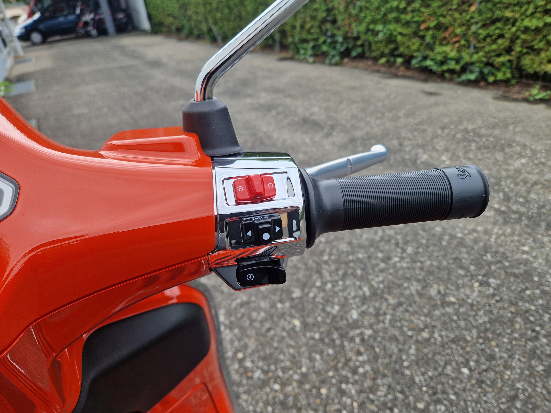 PIAGGIO Vespa 125 Primavera ABS-image-7