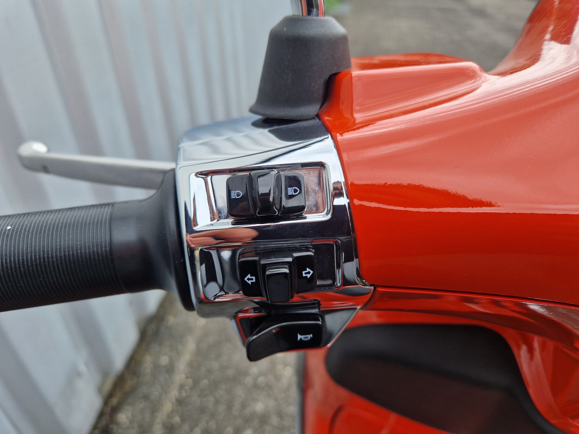 PIAGGIO Vespa 125 Primavera ABS-image-8
