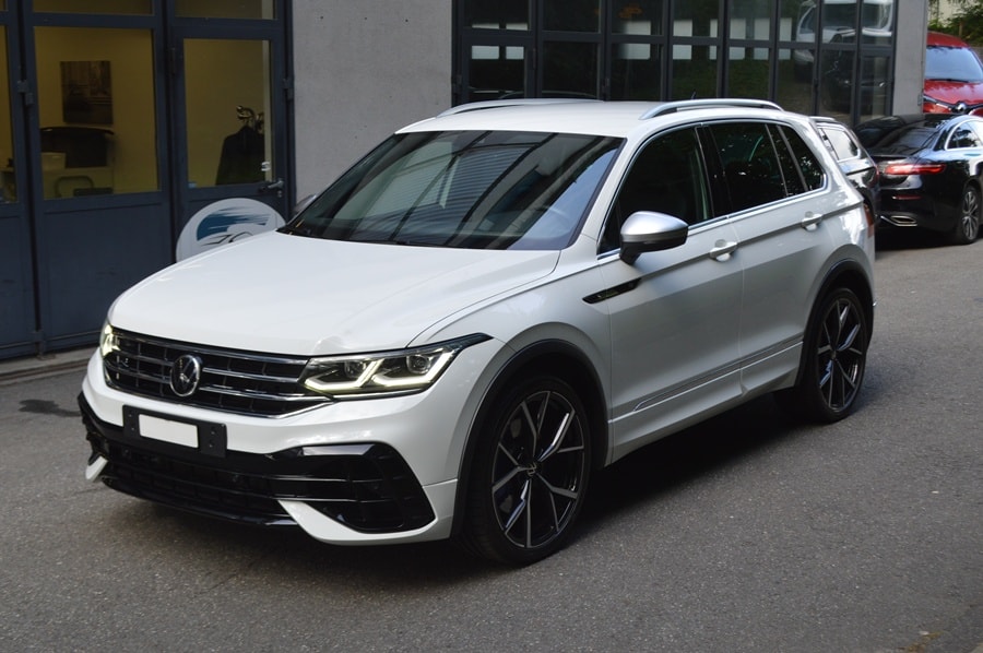 VW Tiguan 2.0TSI R 4Motion DSG Akrapovic I Anhängerkupplung-image-2