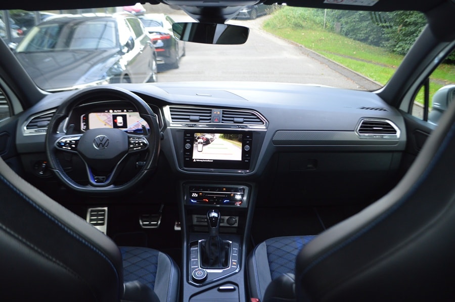 VW Tiguan 2.0TSI R 4Motion DSG Akrapovic I Anhängerkupplung-image-9