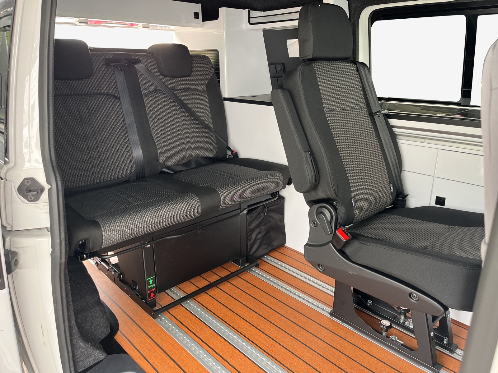 VW T6.1 2.0 TDI-image-11