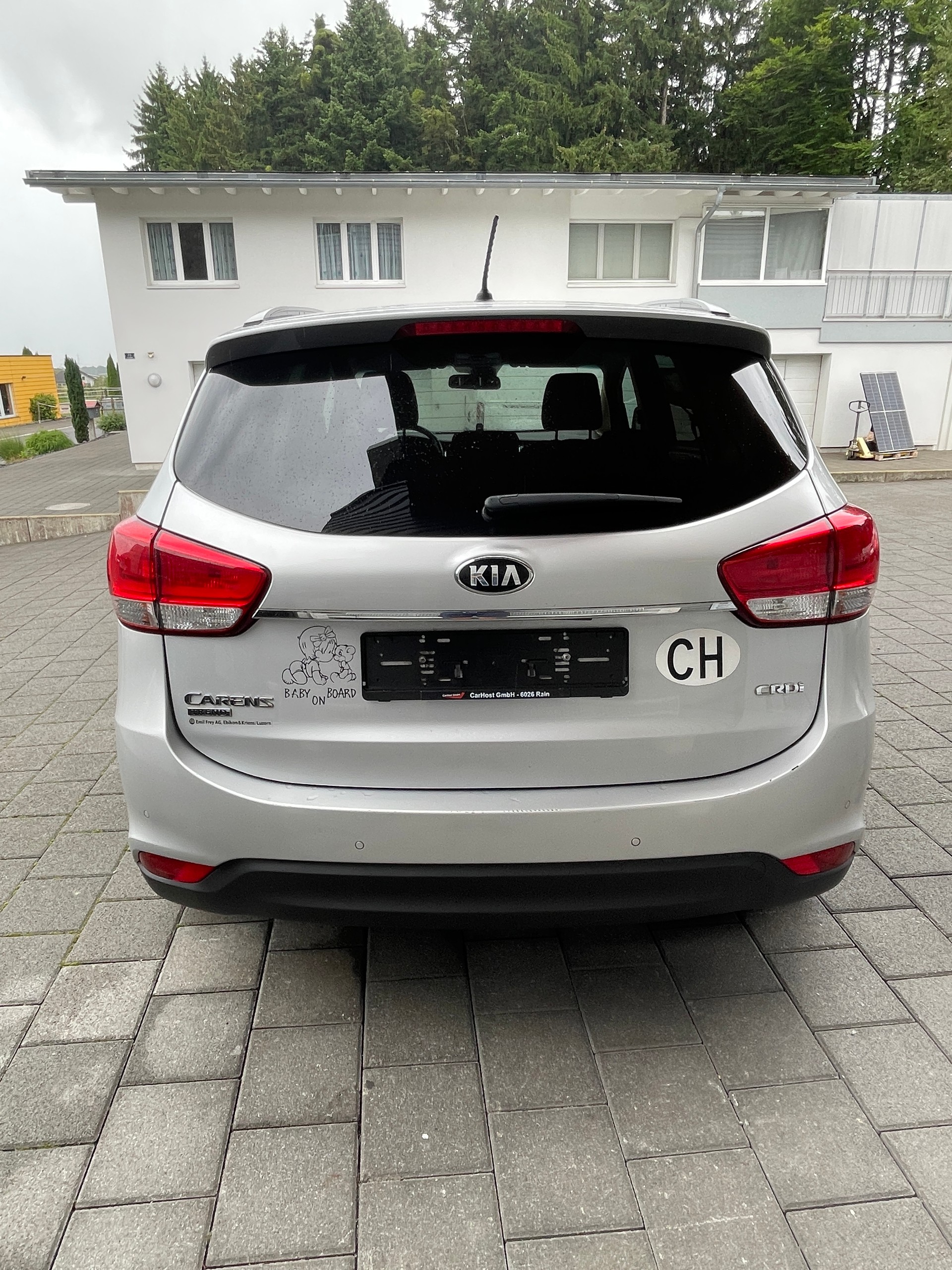 KIA Carens 1.7 CRDi Style DCT-image-5