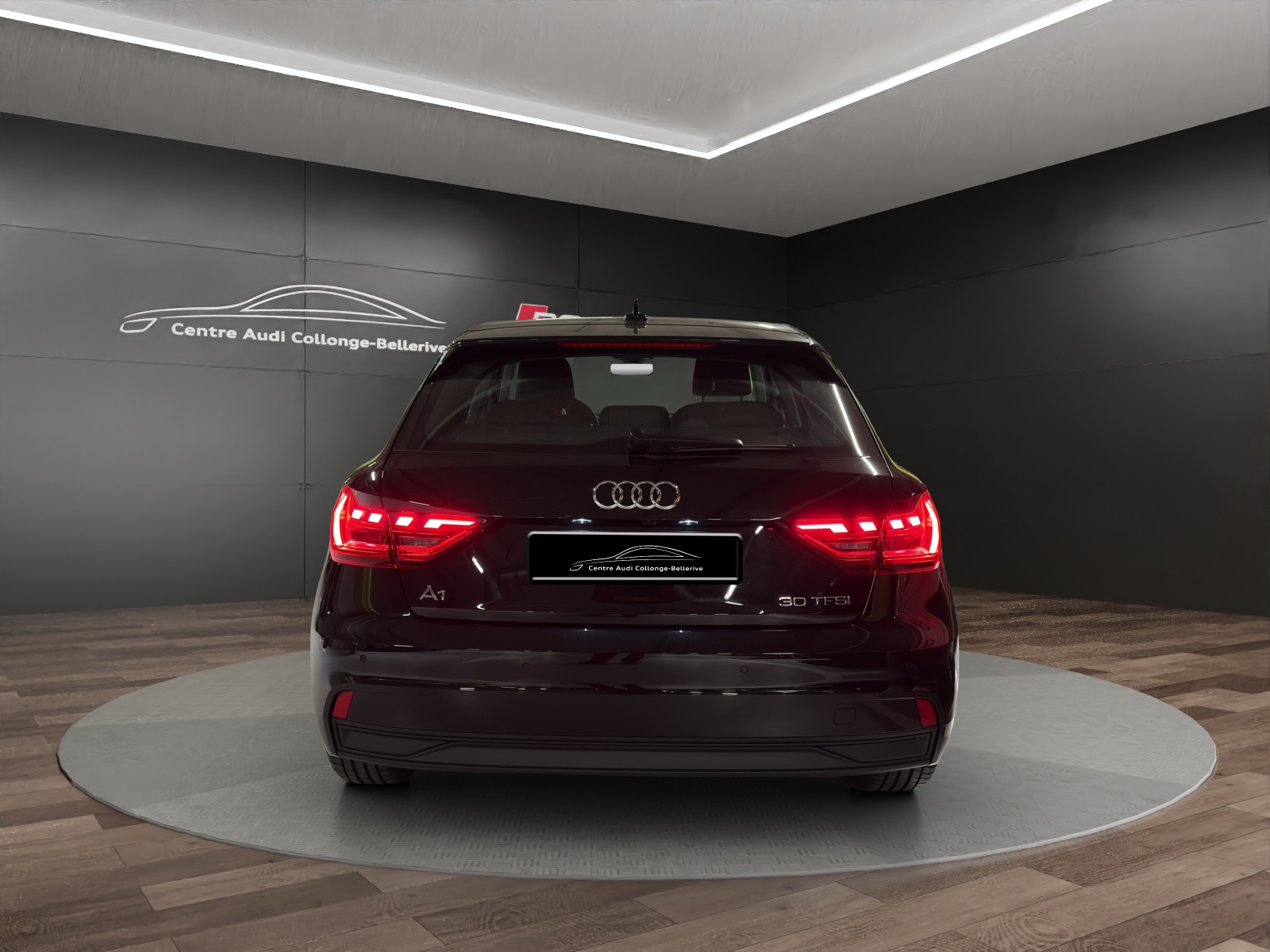 AUDI A1 Sportback 30 TFSI Attraction S-tronic-image-4