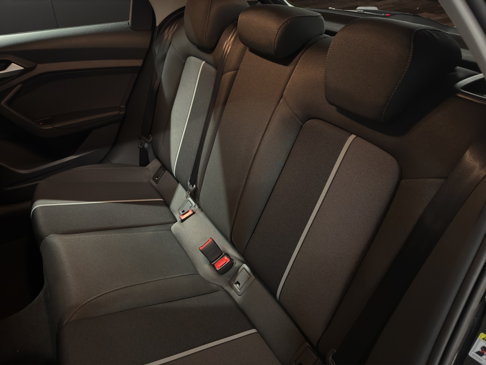 AUDI A1 Sportback 30 TFSI Attraction S-tronic-image-10