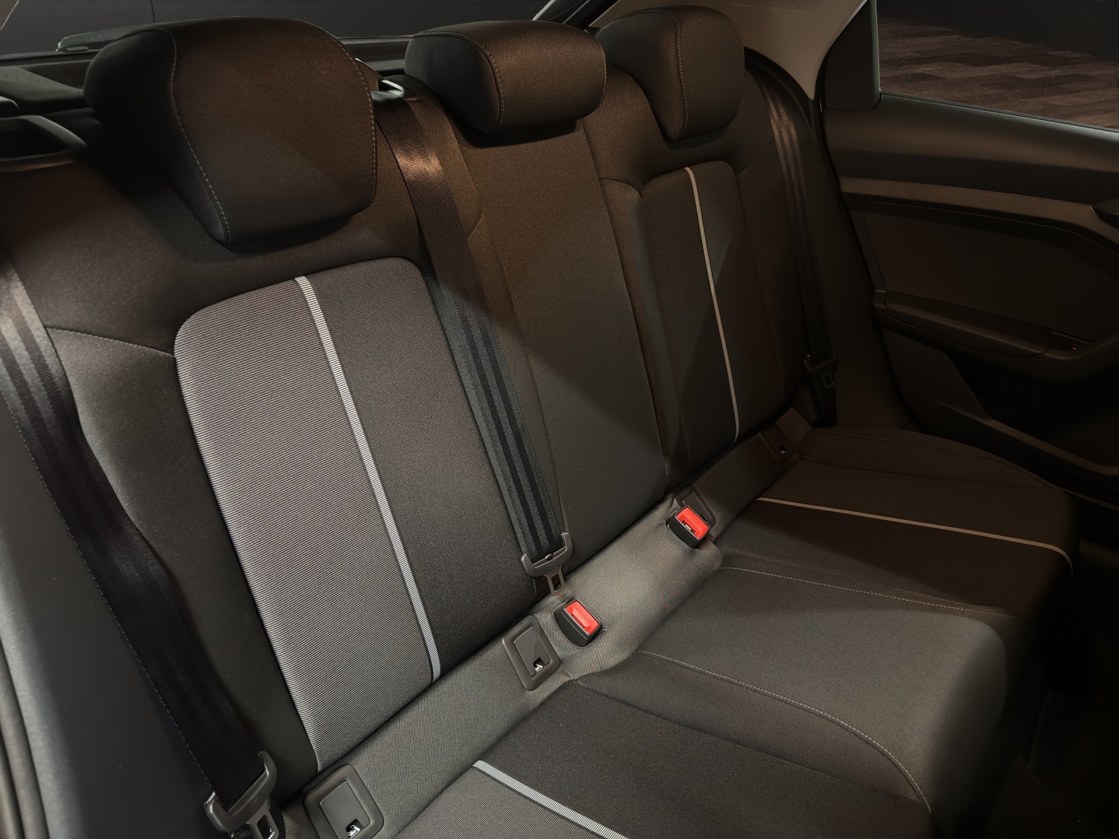 AUDI A1 Sportback 30 TFSI Attraction S-tronic-image-15