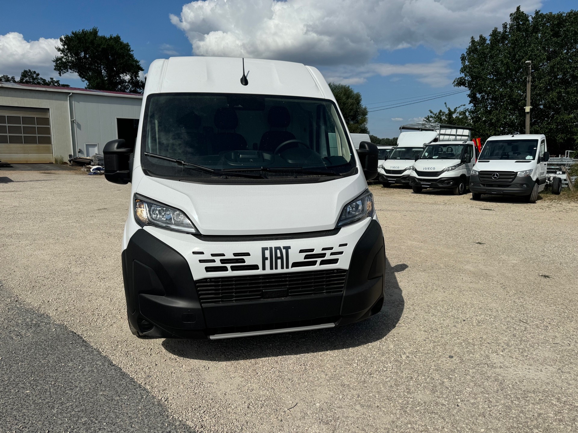 FIAT New Fiat Ducato L2H2 mit Top-Ausstattung + Navigation Multimedia AHK u.s.w-image-1