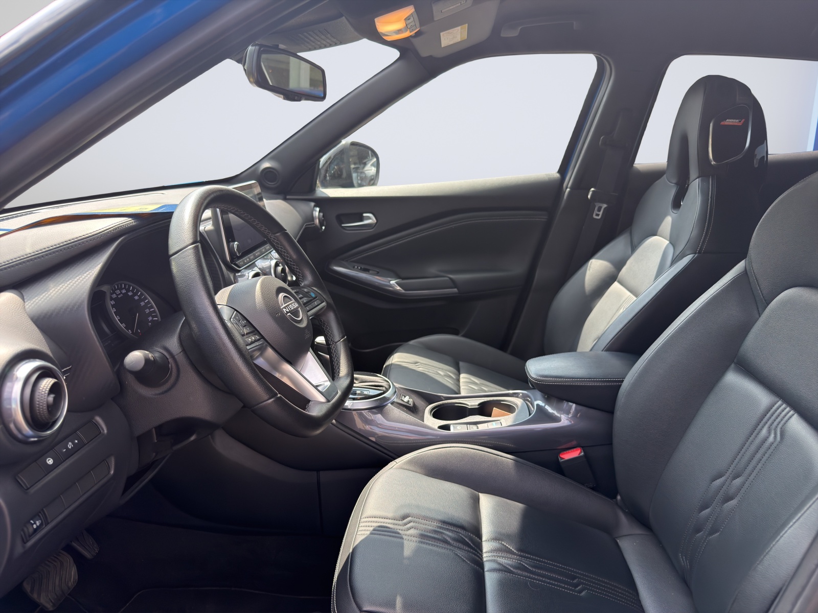 NISSAN Juke 1.6 Hybrid Tekna-image-8