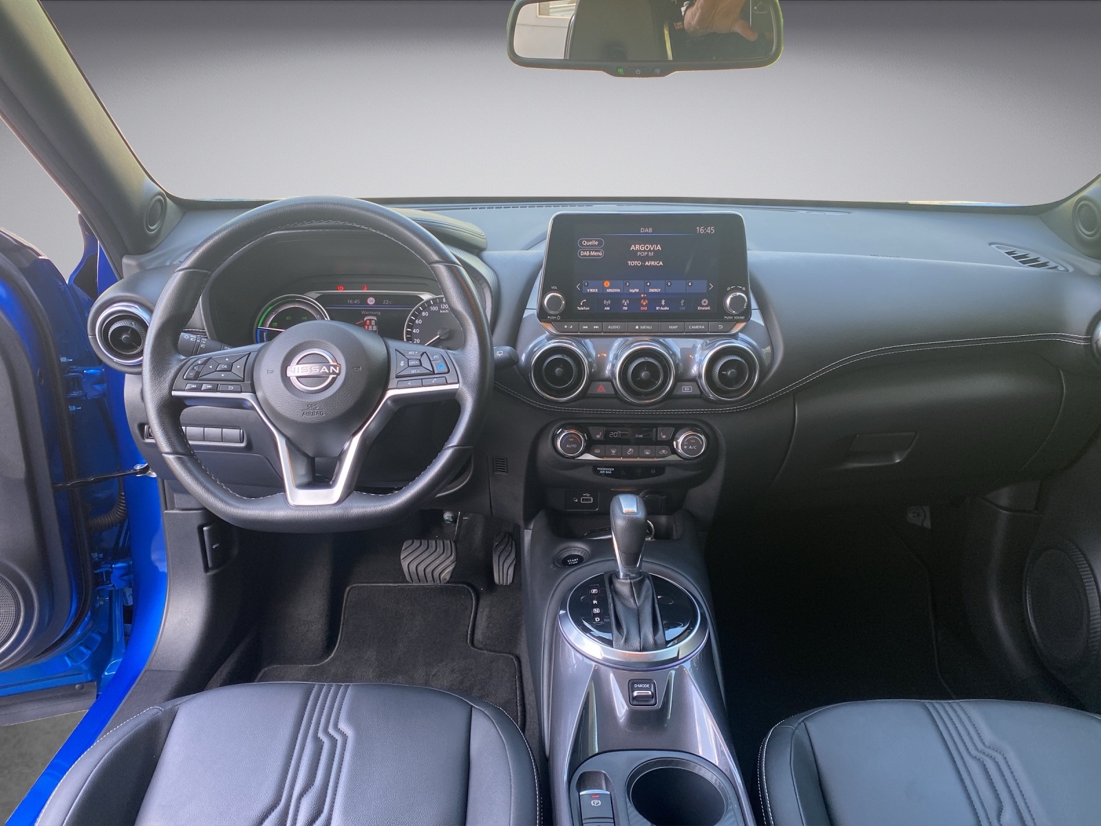 NISSAN Juke 1.6 Hybrid Tekna-image-11