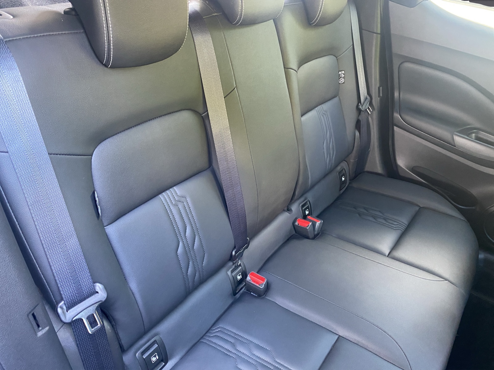 NISSAN Juke 1.6 Hybrid Tekna-image-14