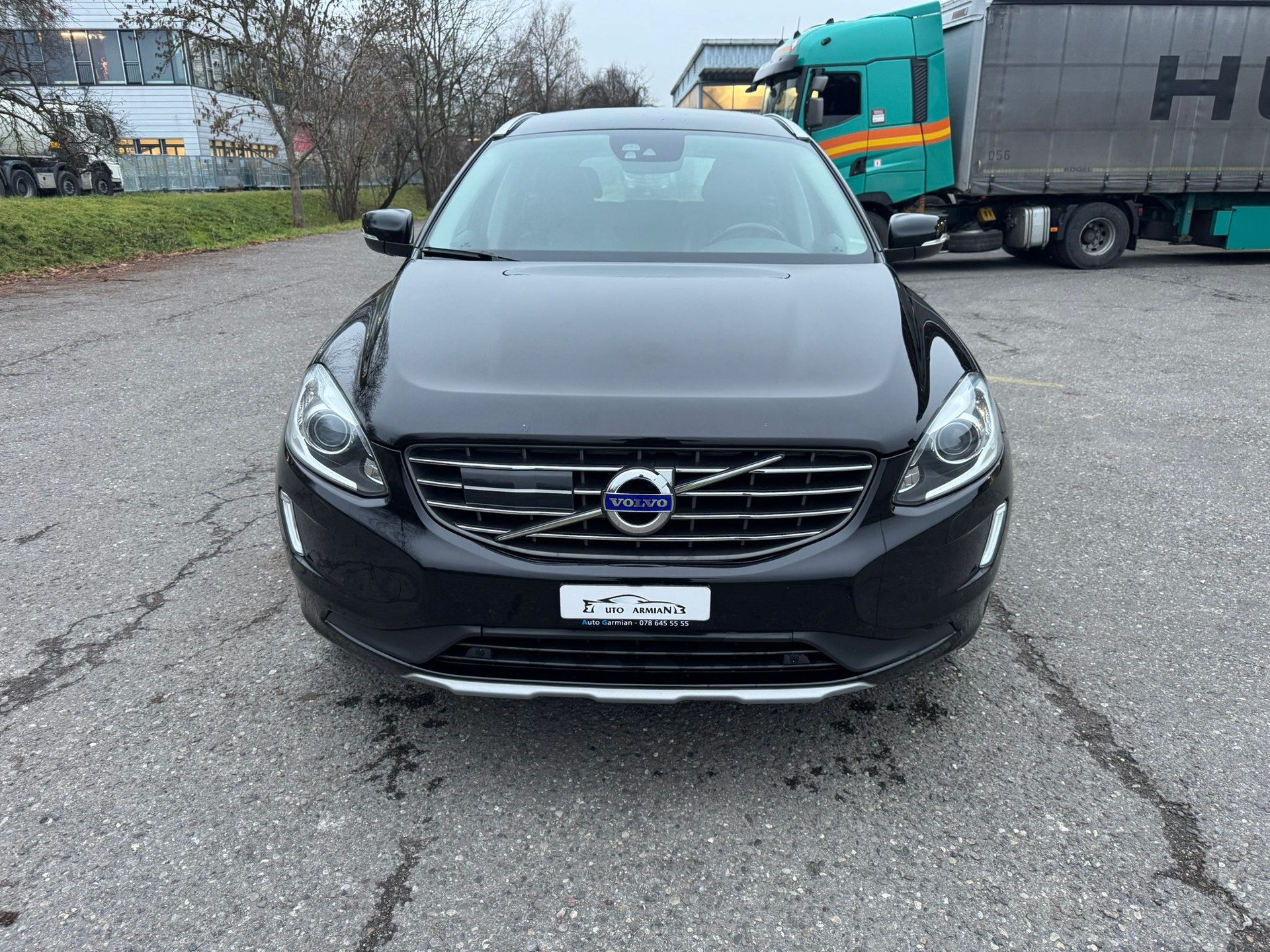 VOLVO XC60 D5 AWD OceanRace Geartronic-image-0